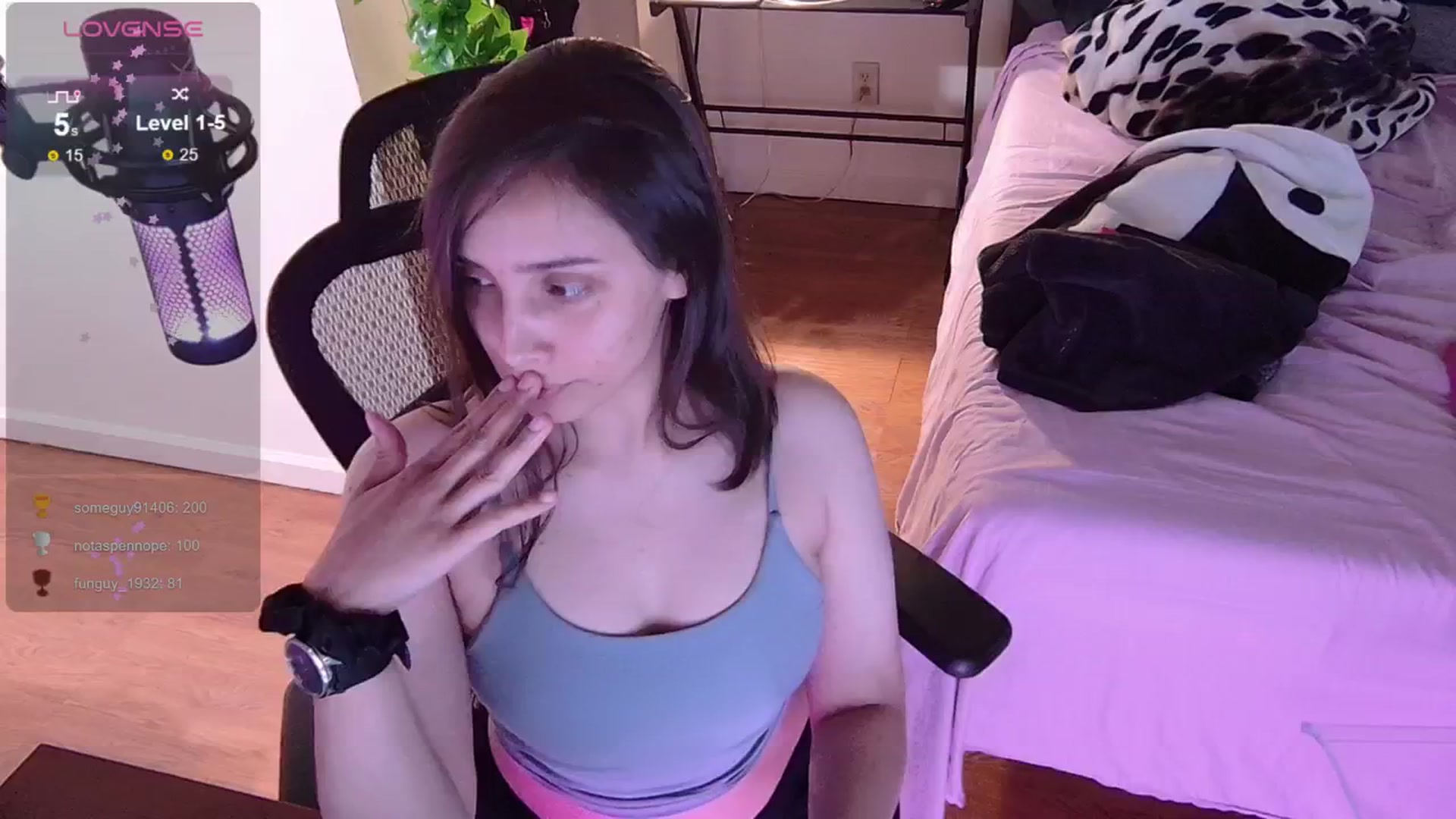 Gallery image thumbnail from moonlitfox's myfreecams stream on, 05/20/2024, 18:24 image 20 of 20