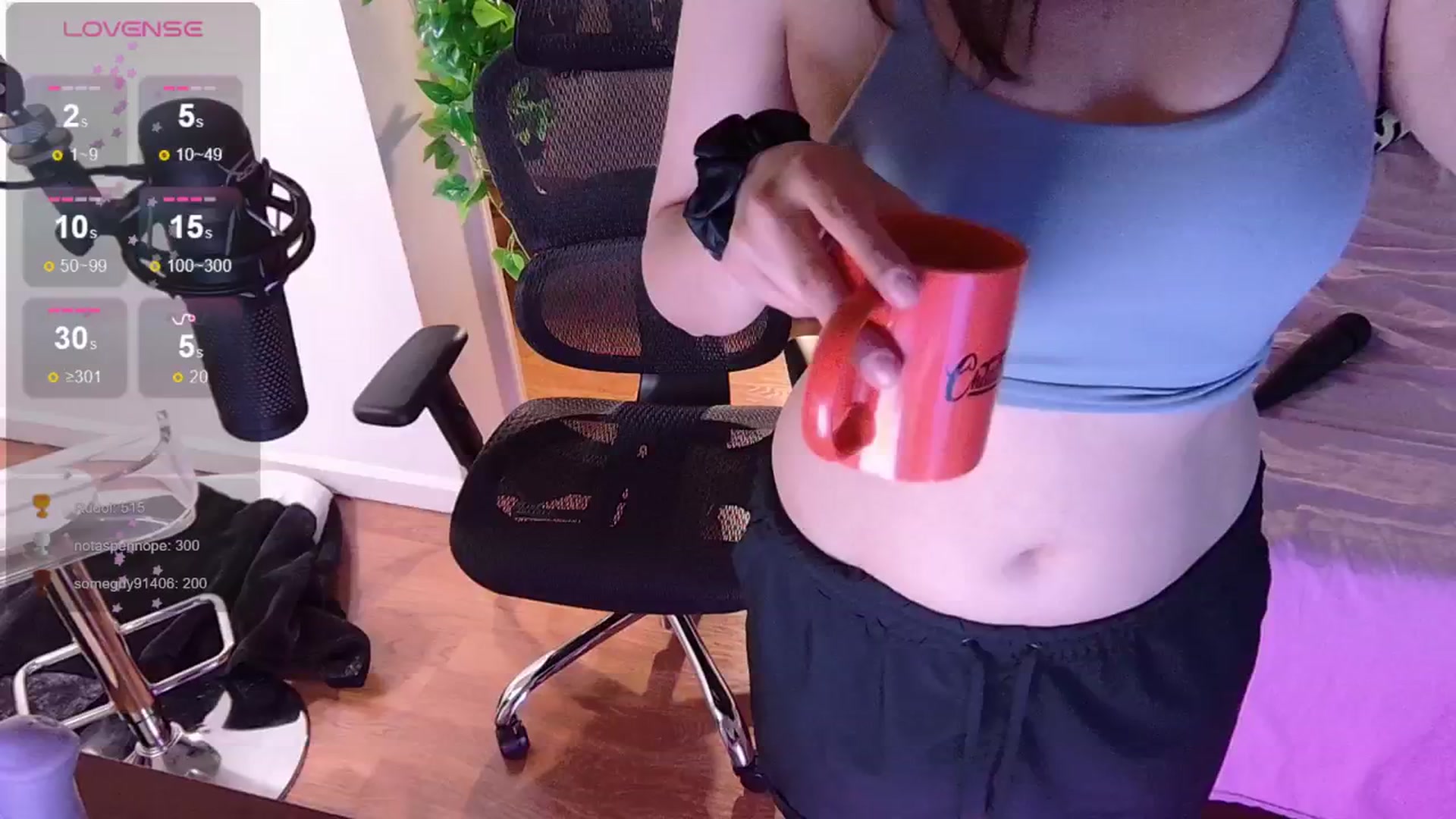 Gallery image thumbnail from moonlitfox's myfreecams stream on, 05/20/2024, 19:10 image 9 of 20