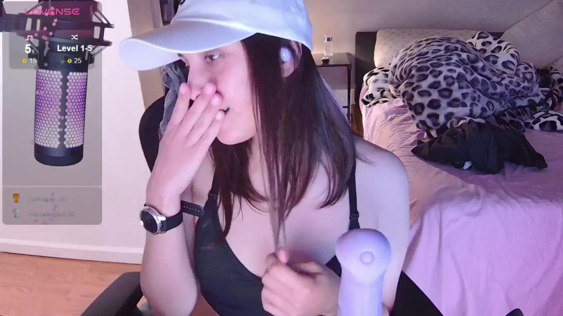 Gallery image thumbnail from moonlitfox's myfreecams stream on, 07/09/2024, 20:03 image 5 of 20