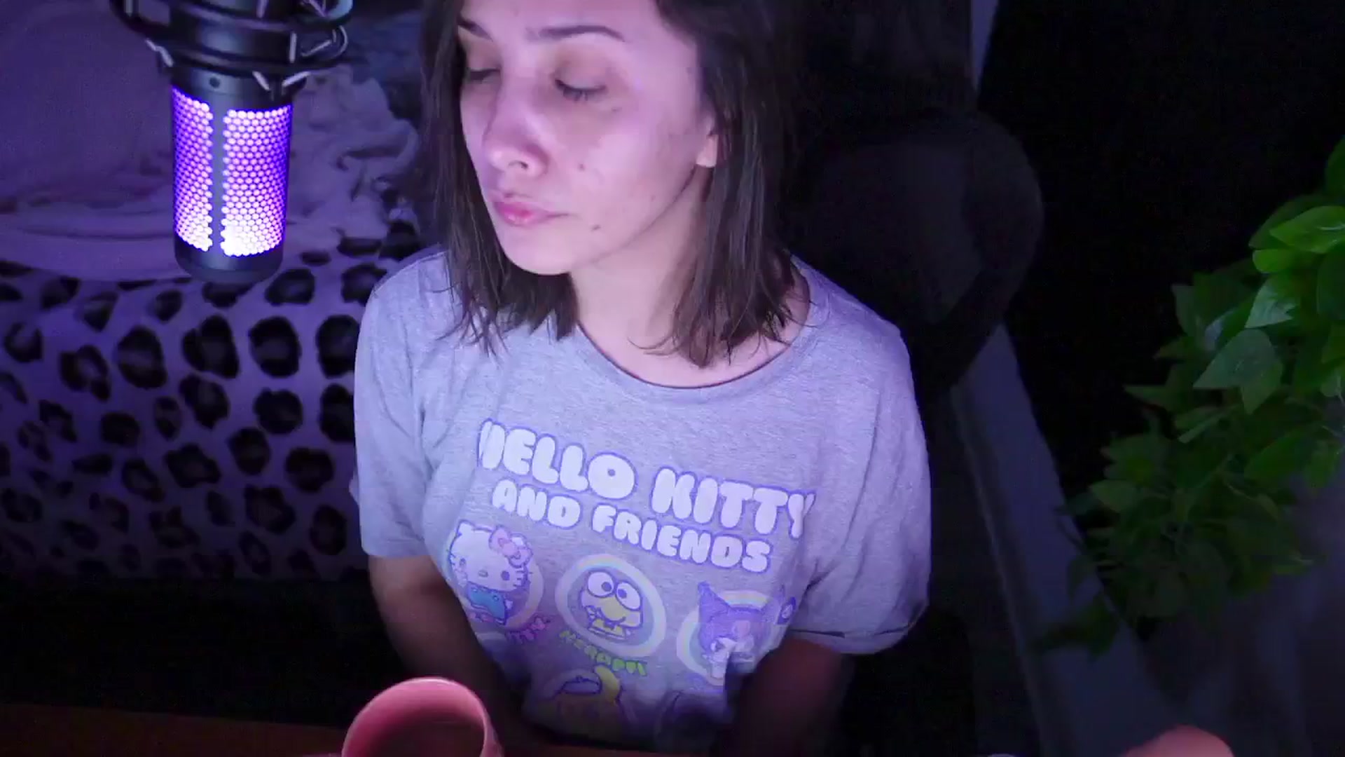 Gallery image thumbnail from moonlitfox's myfreecams stream on, 12/31/2024, 13:36 image 2 of 20