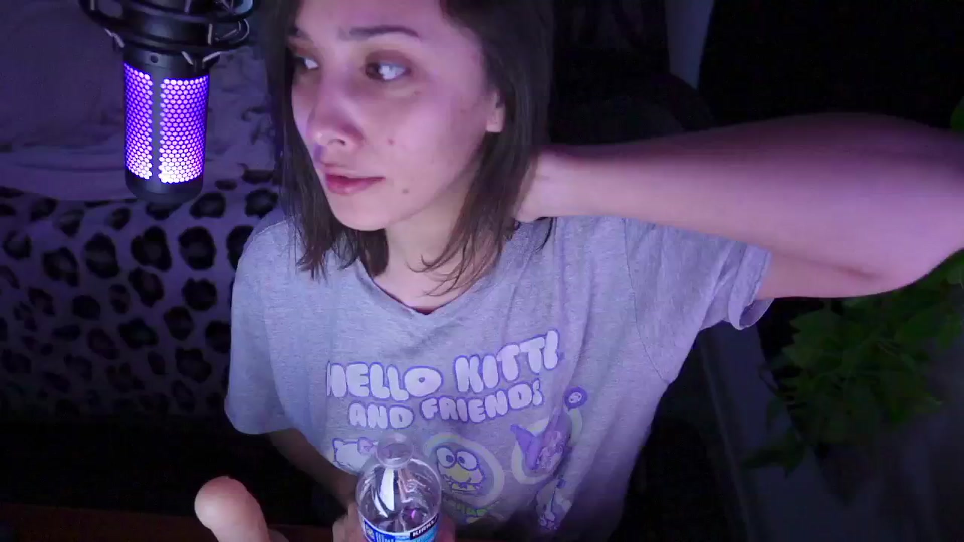 Gallery image thumbnail from moonlitfox's myfreecams stream on, 12/31/2024, 13:36 image 11 of 20