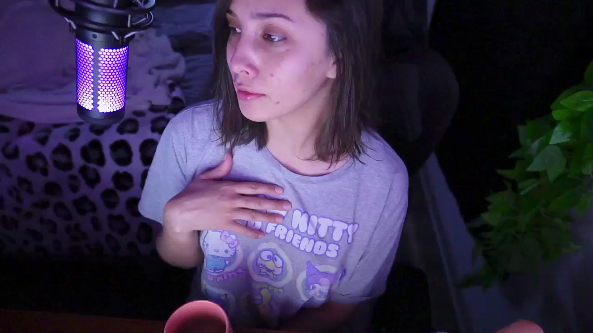 Gallery image thumbnail from moonlitfox's myfreecams stream on, 12/31/2024, 13:36 image 7 of 20