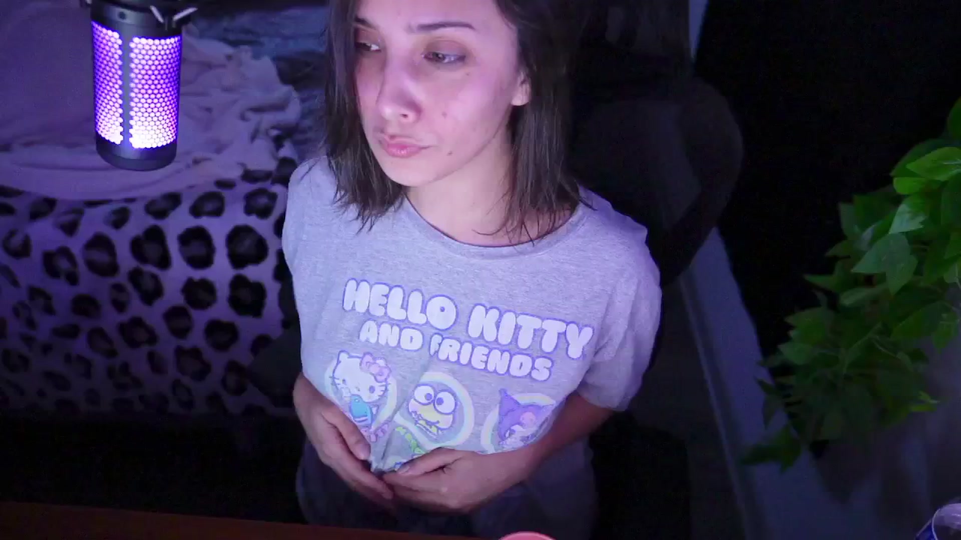 Gallery image thumbnail from moonlitfox's myfreecams stream on, 12/31/2024, 13:36 image 15 of 20