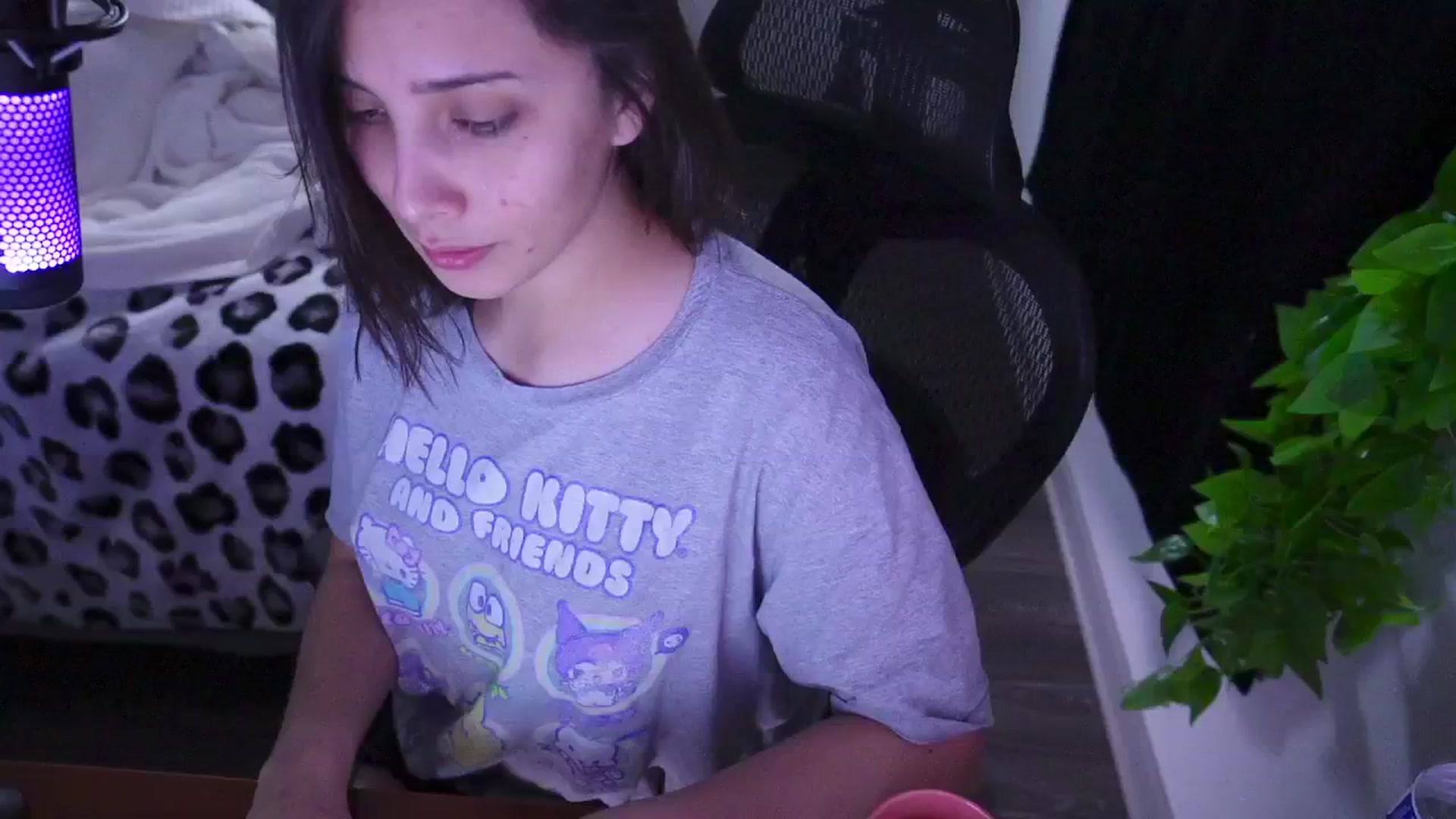 Gallery image thumbnail from moonlitfox's myfreecams stream on, 12/31/2024, 14:16 image 12 of 20