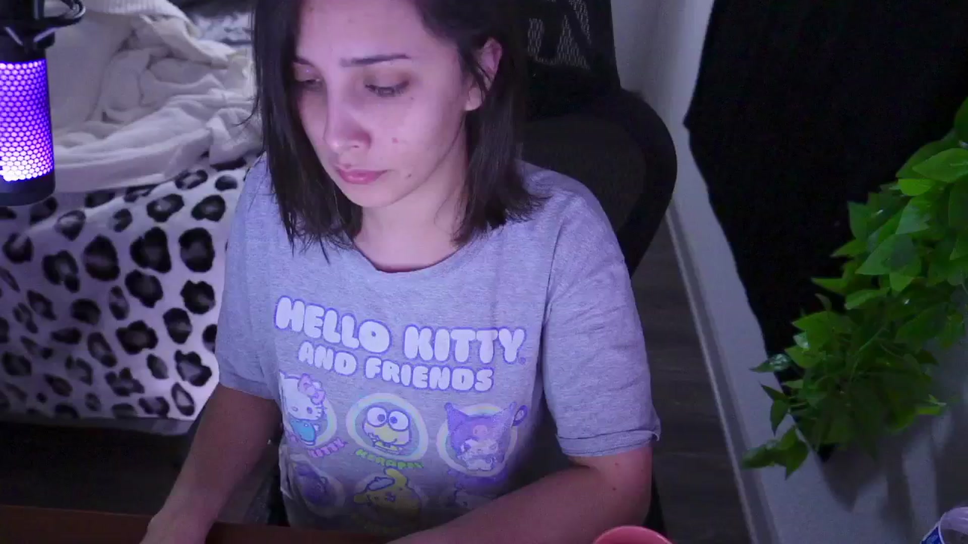 Gallery image thumbnail from moonlitfox's myfreecams stream on, 12/31/2024, 14:16 image 6 of 20
