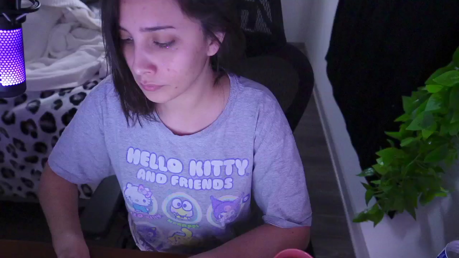 Gallery image thumbnail from moonlitfox's myfreecams stream on, 12/31/2024, 14:16 image 10 of 20