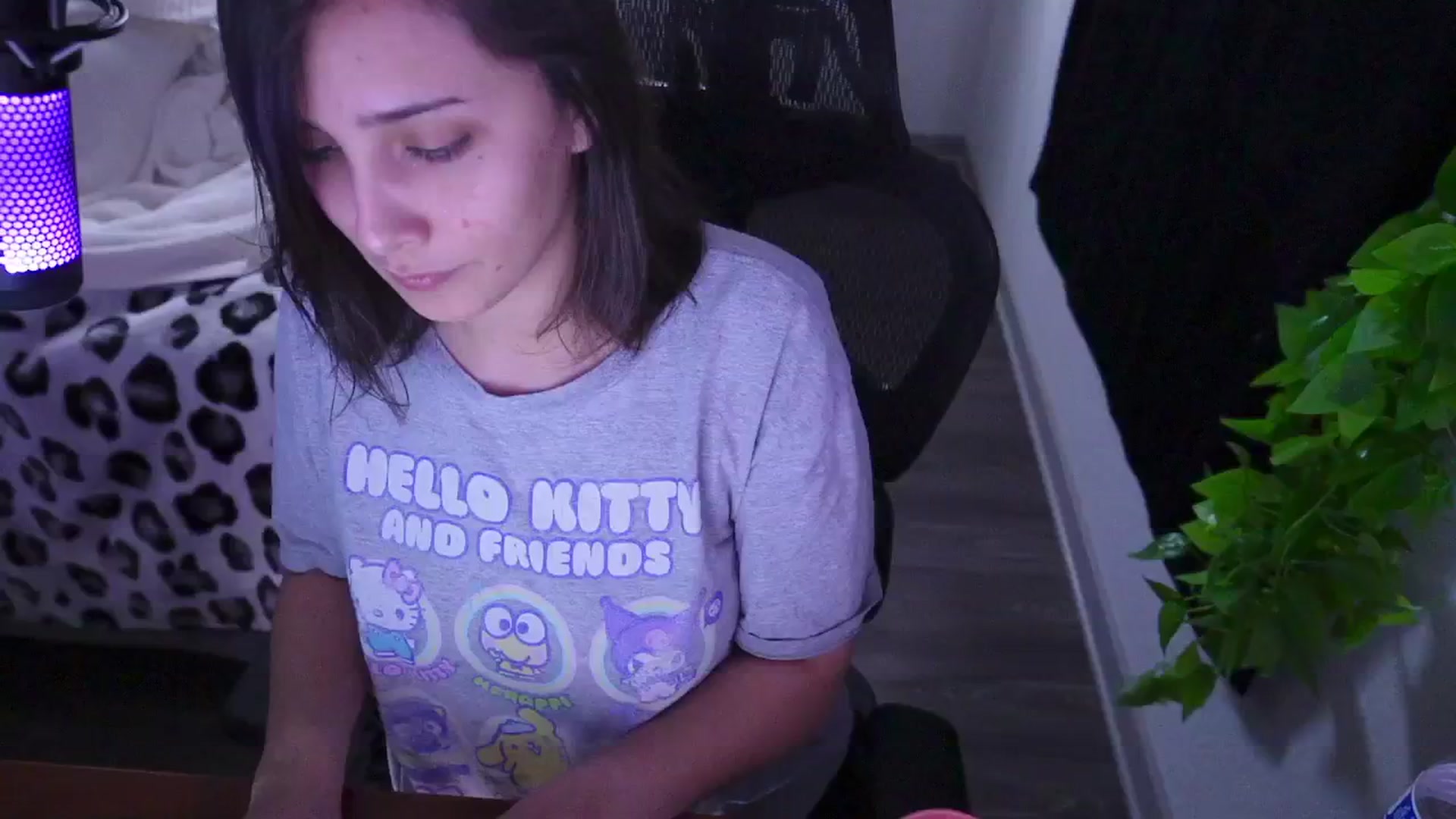 Gallery image thumbnail from moonlitfox's myfreecams stream on, 12/31/2024, 14:16 image 20 of 20