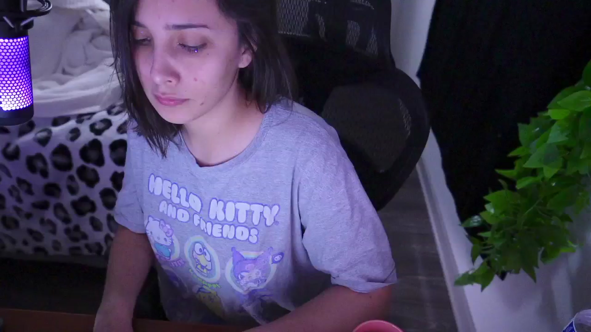 Gallery image thumbnail from moonlitfox's myfreecams stream on, 12/31/2024, 14:16 image 13 of 20