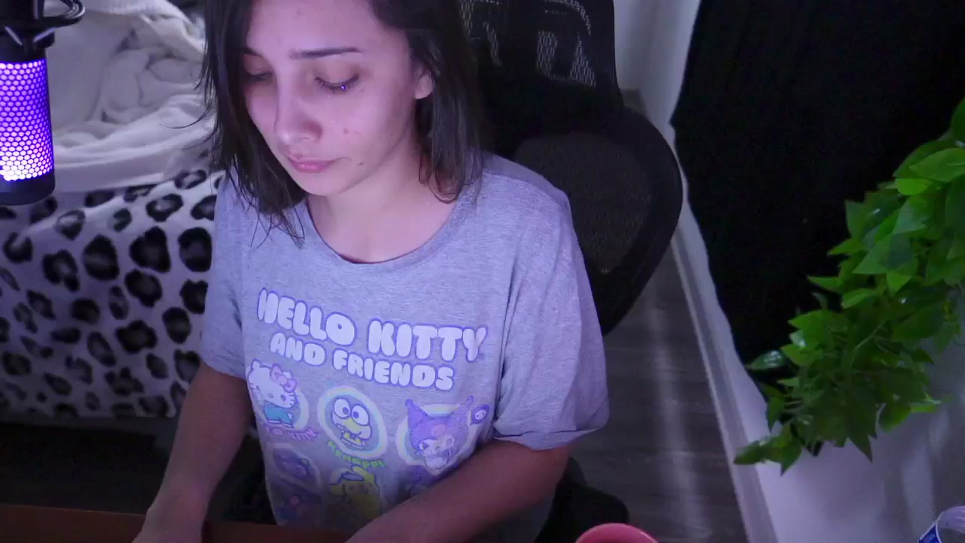 Gallery image thumbnail from moonlitfox's myfreecams stream on, 12/31/2024, 14:16 image 15 of 20