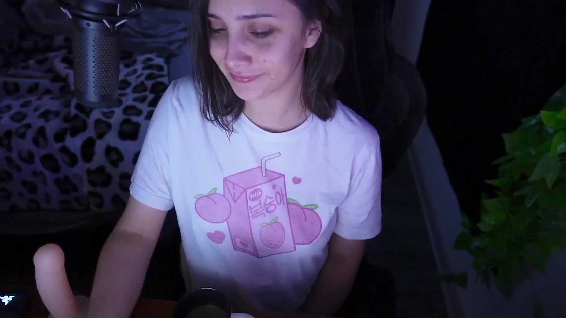 Gallery image thumbnail from moonlitfox's myfreecams stream on, 01/02/2025, 13:34 image 18 of 20