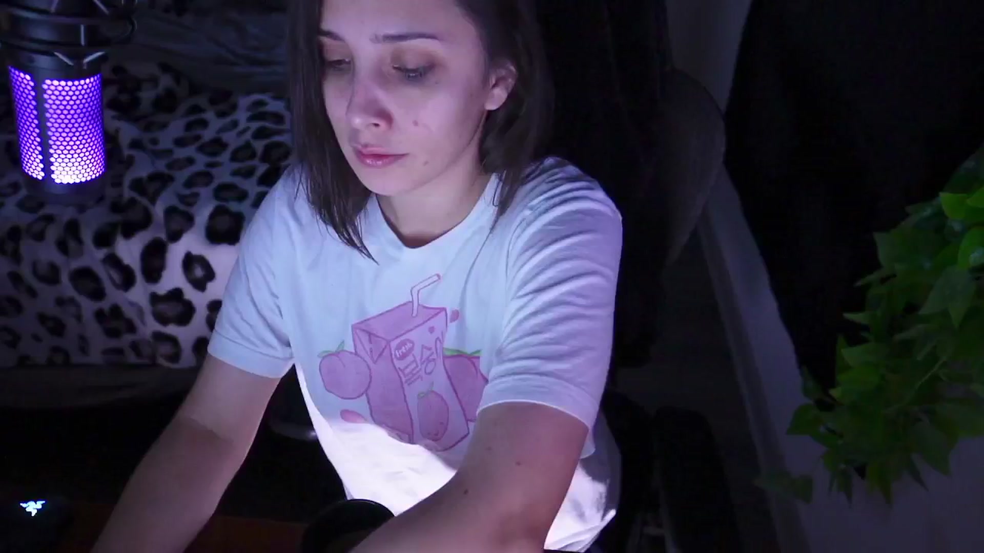 Gallery image thumbnail from moonlitfox's myfreecams stream on, 01/02/2025, 13:34 image 13 of 20