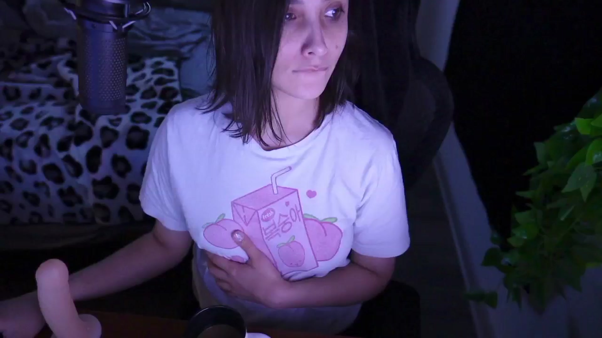 Gallery image thumbnail from moonlitfox's myfreecams stream on, 01/02/2025, 13:34 image 19 of 20