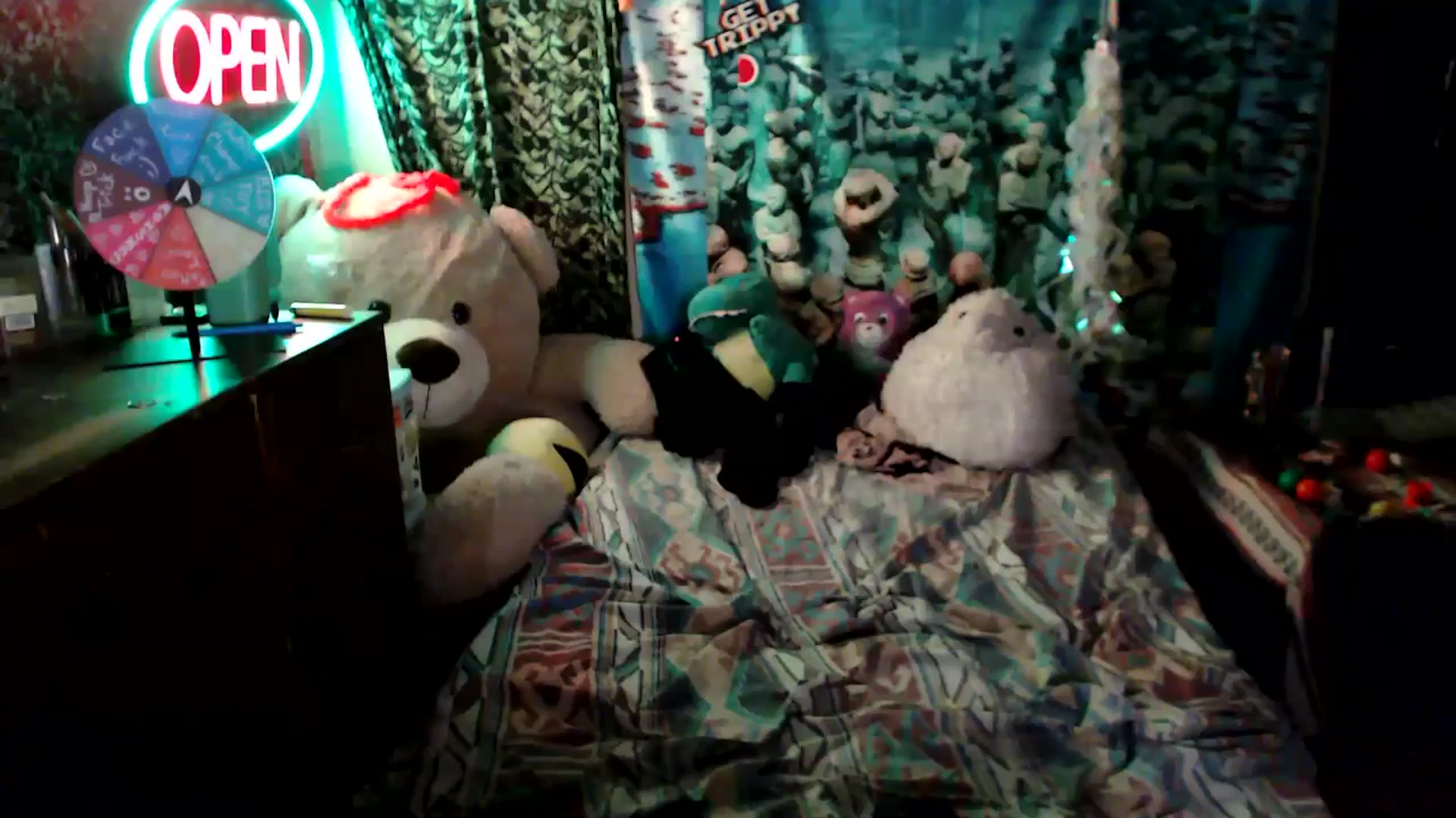 Gallery image thumbnail from moooonbbfloof's myfreecams stream on, 03/23/2025, 11:50 image 13 of 20