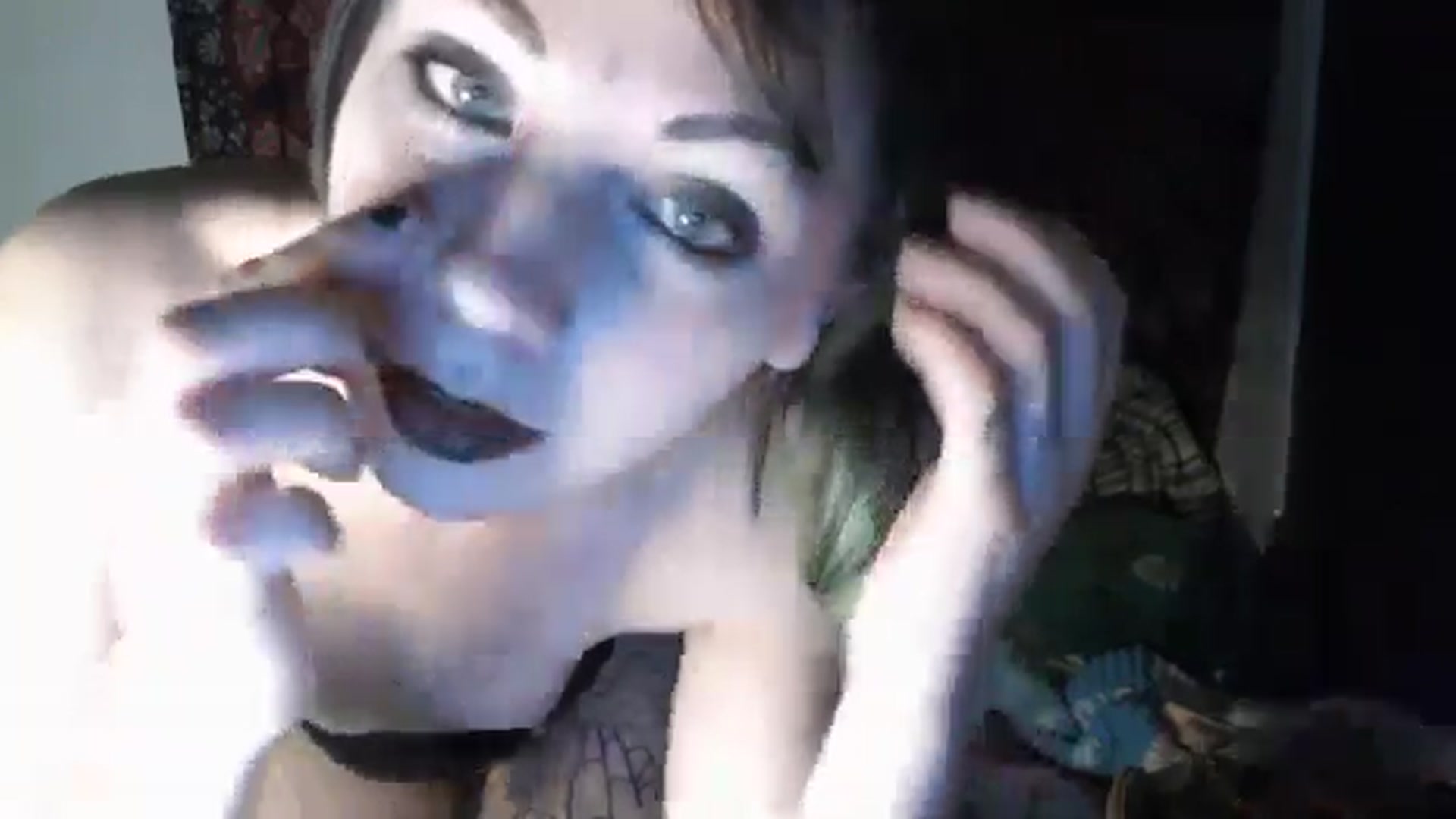 Gallery image thumbnail from moooonbbfloof's myfreecams stream on, 06/29/2025, 10:54 image 10 of 20