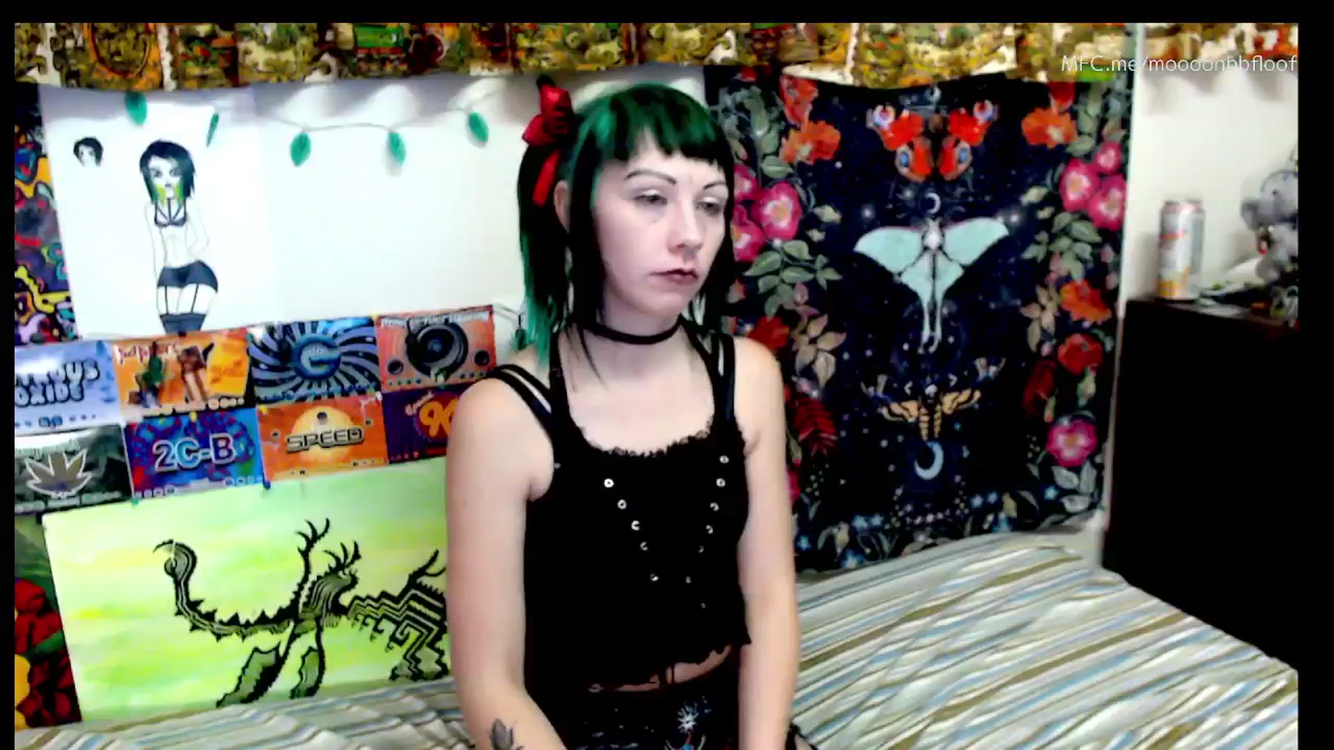 Gallery image thumbnail from moooonbbfloof's myfreecams stream on, 12/19/2025, 10:39 image 11 of 20