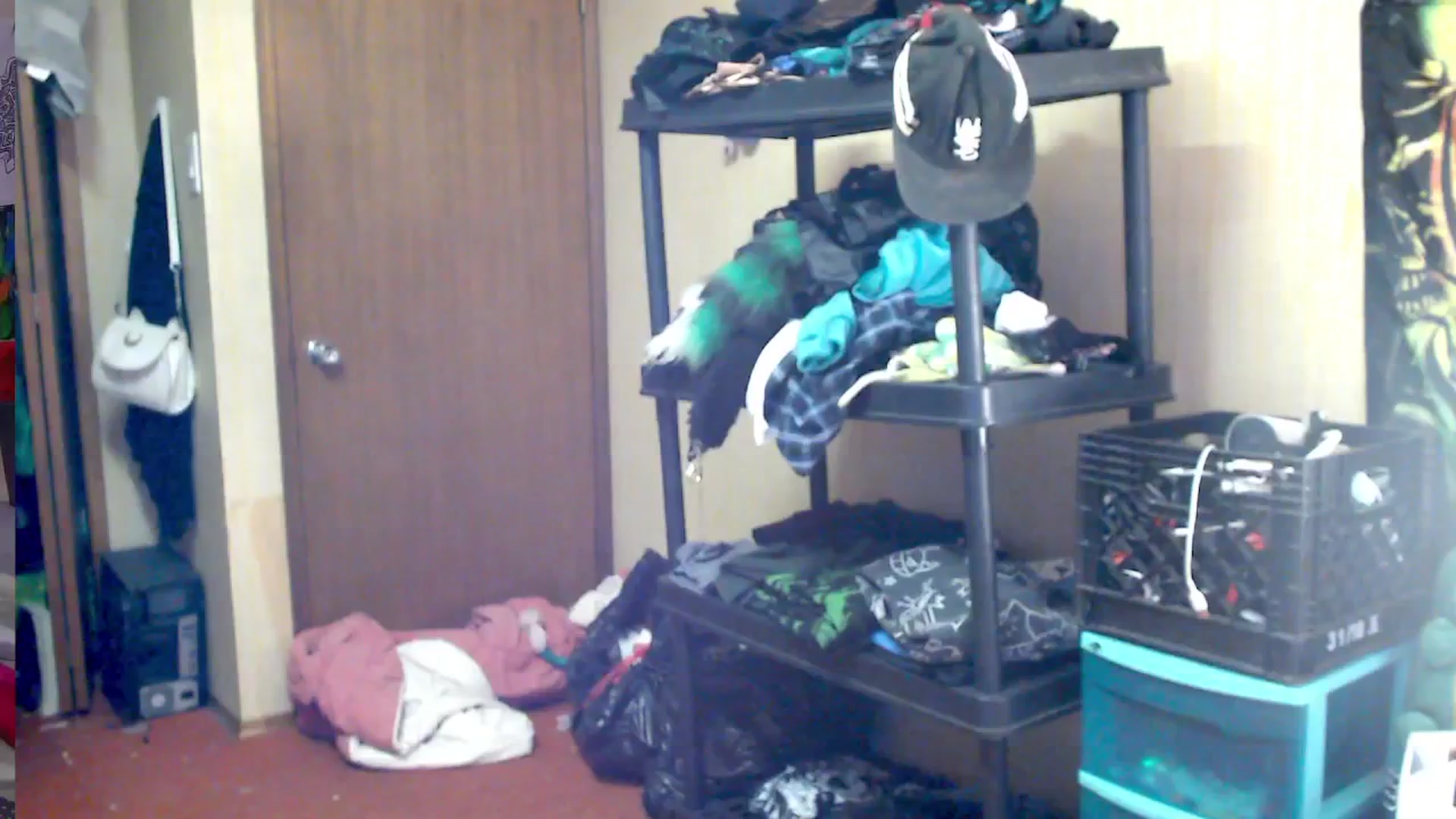 Gallery image thumbnail from moooonbbfloof's myfreecams stream on, 12/25/2025, 08:55 image 19 of 20