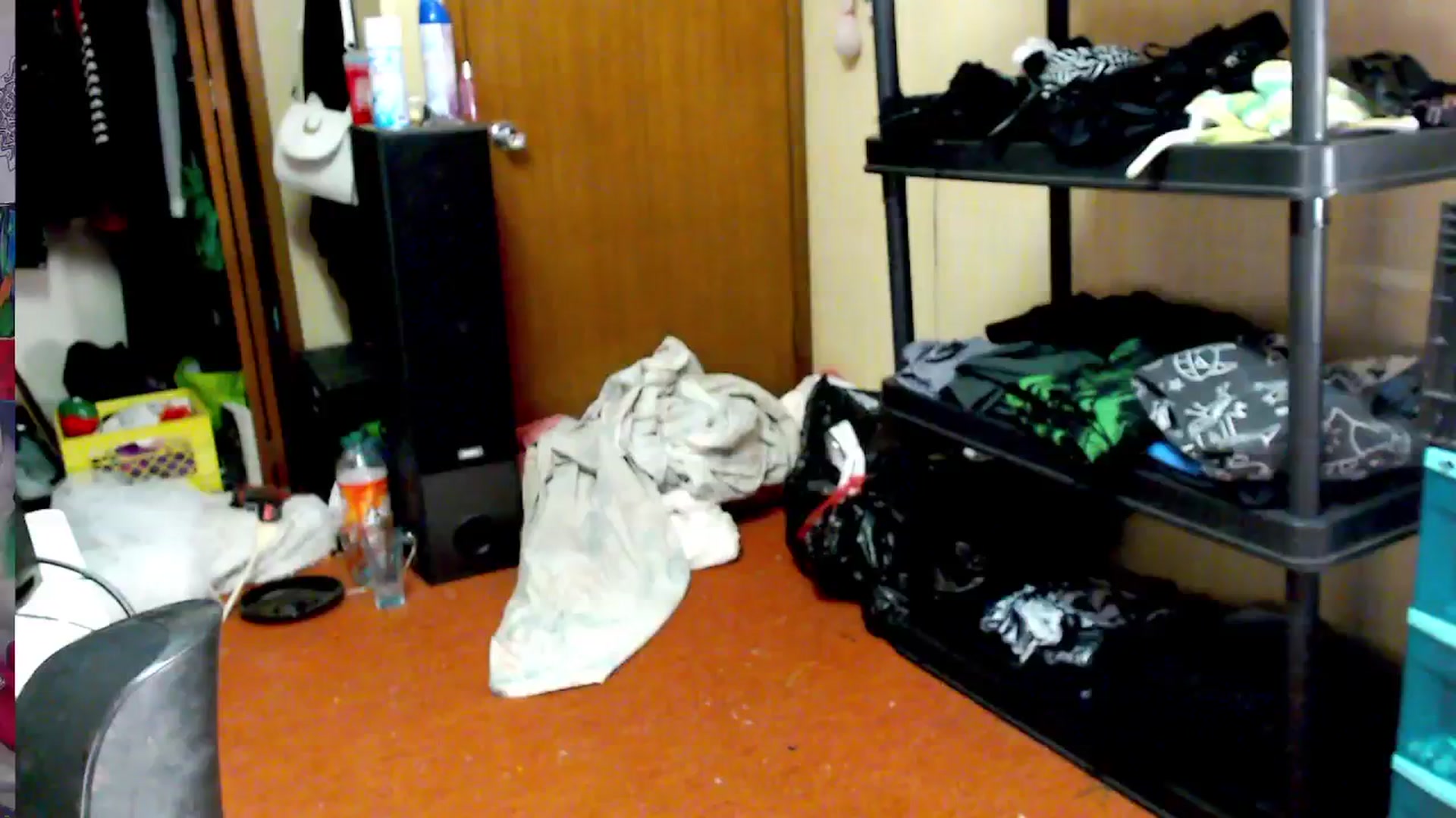 Gallery image thumbnail from moooonbbfloof's myfreecams stream on, 12/25/2025, 08:55 image 4 of 20