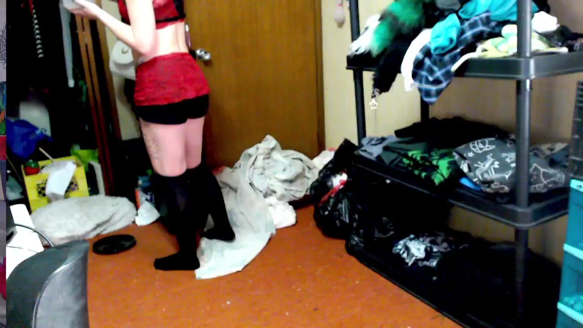 Gallery image thumbnail from moooonbbfloof's myfreecams stream on, 12/25/2025, 08:55 image 6 of 20