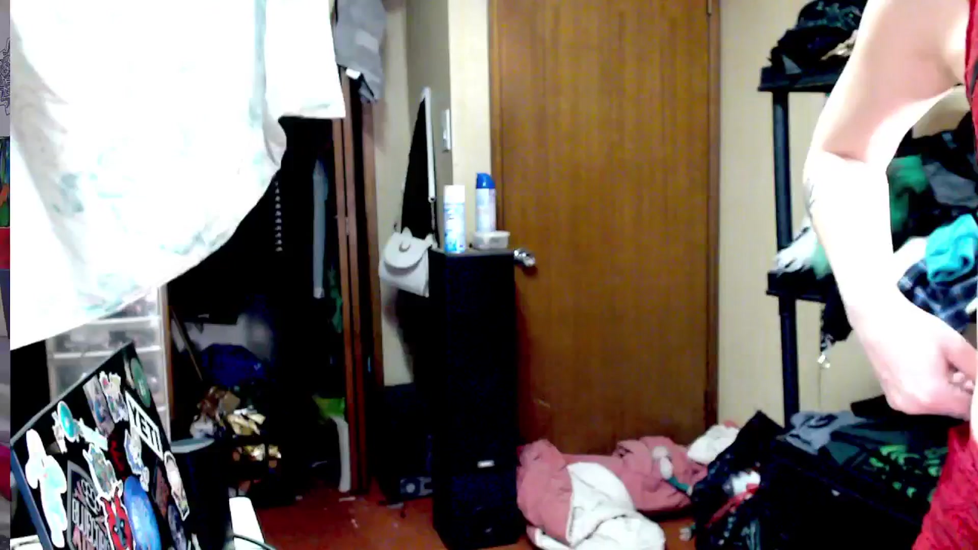 Gallery image thumbnail from moooonbbfloof's myfreecams stream on, 12/25/2025, 08:55 image 14 of 20