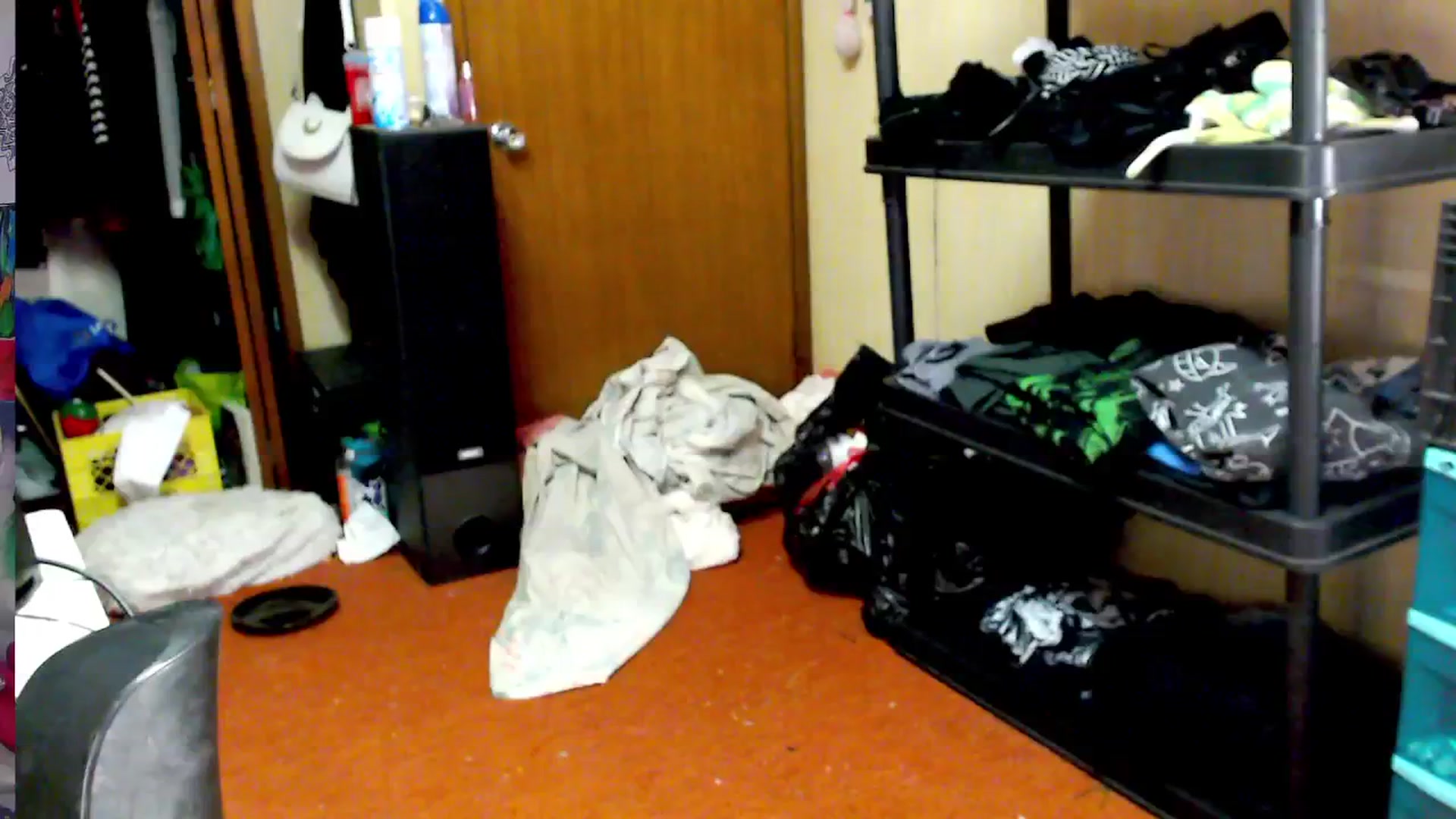 Gallery image thumbnail from moooonbbfloof's myfreecams stream on, 12/25/2025, 08:55 image 5 of 20