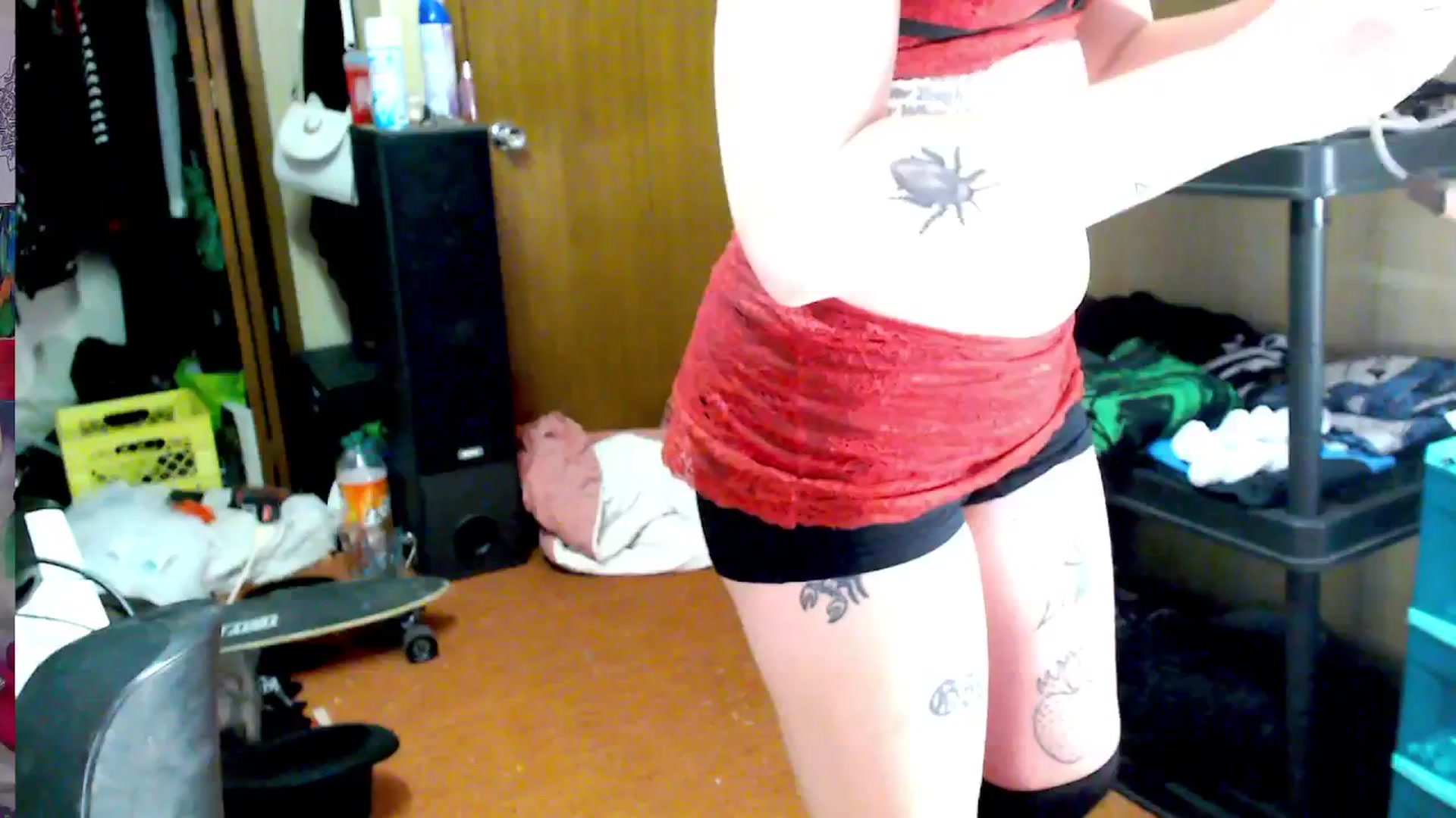Gallery image thumbnail from moooonbbfloof's myfreecams stream on, 12/25/2025, 08:55 image 2 of 20