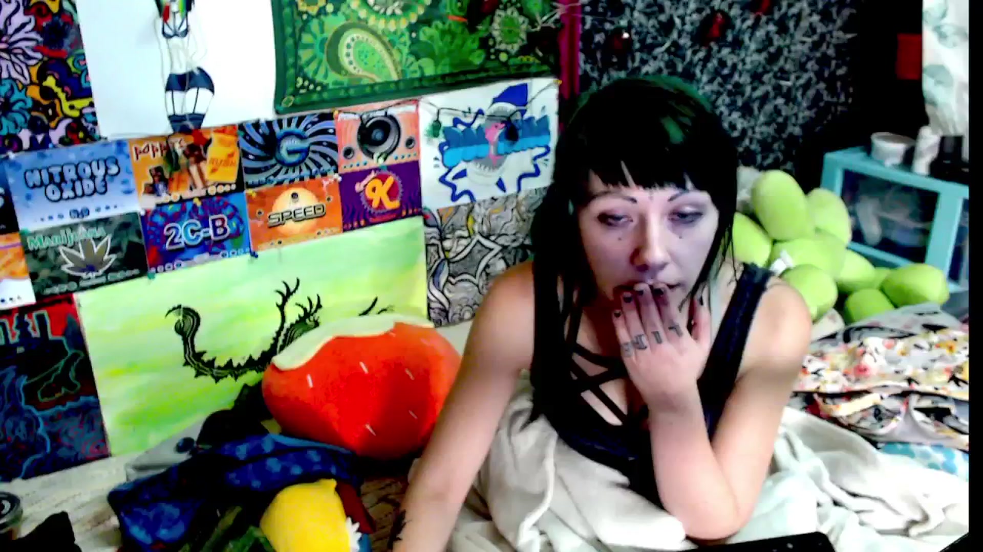Gallery image thumbnail from moooonbbfloof's myfreecams stream on, 01/08/2026, 10:14 image 6 of 20