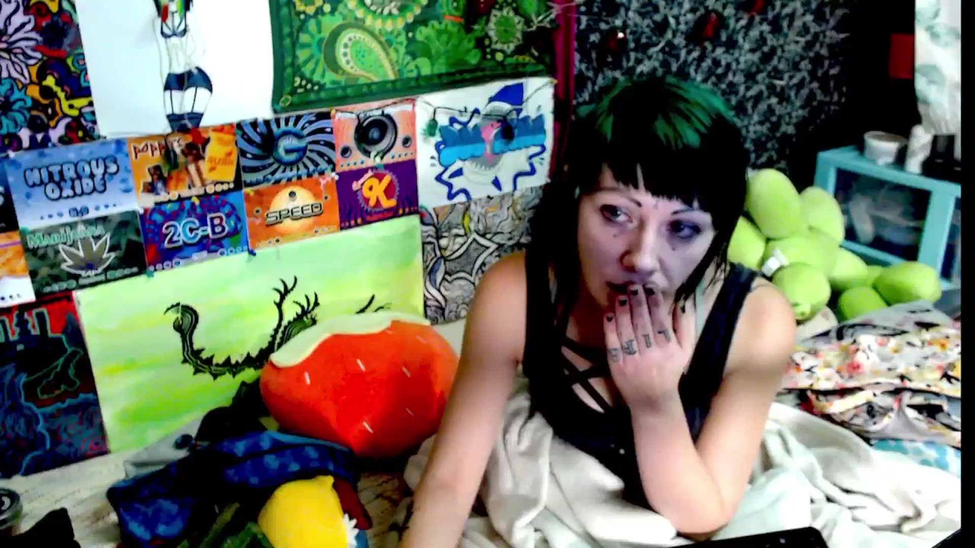 Gallery image thumbnail from moooonbbfloof's myfreecams stream on, 01/08/2026, 10:14 image 7 of 20