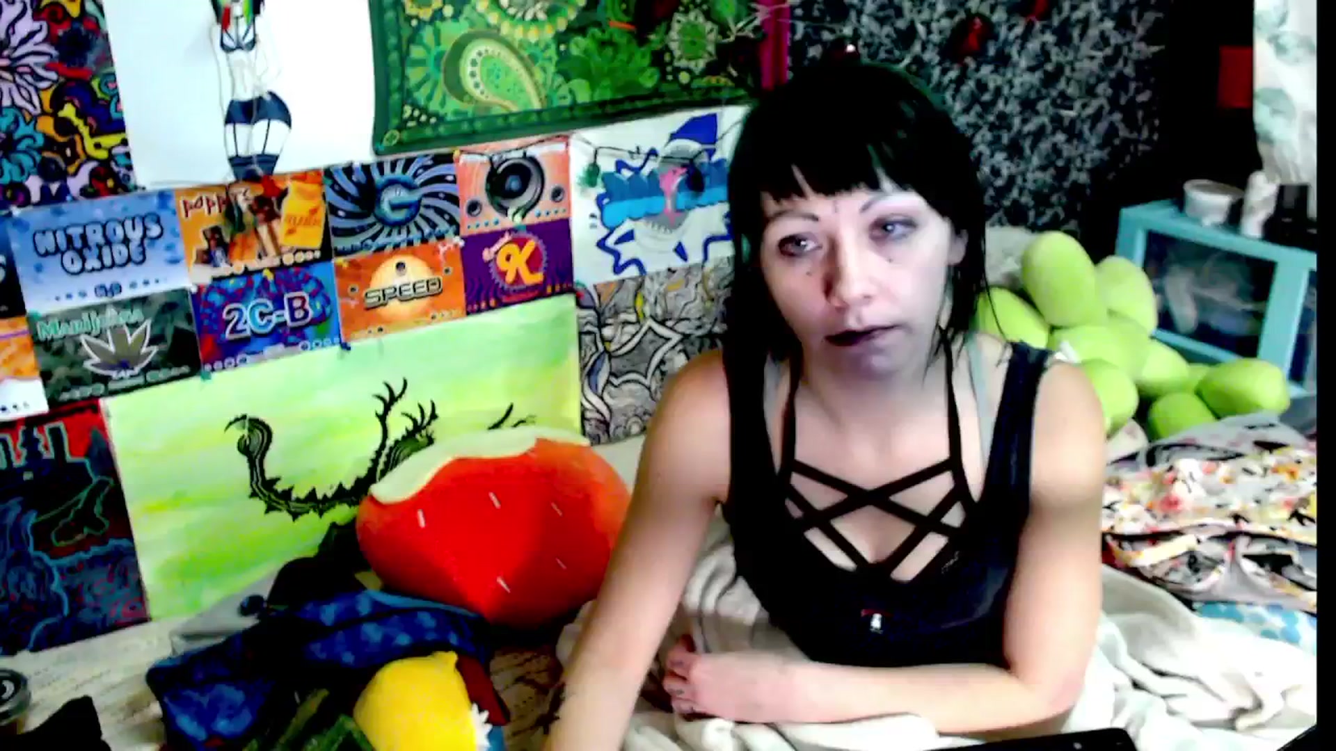 Gallery image thumbnail from moooonbbfloof's myfreecams stream on, 01/08/2026, 10:14 image 4 of 20