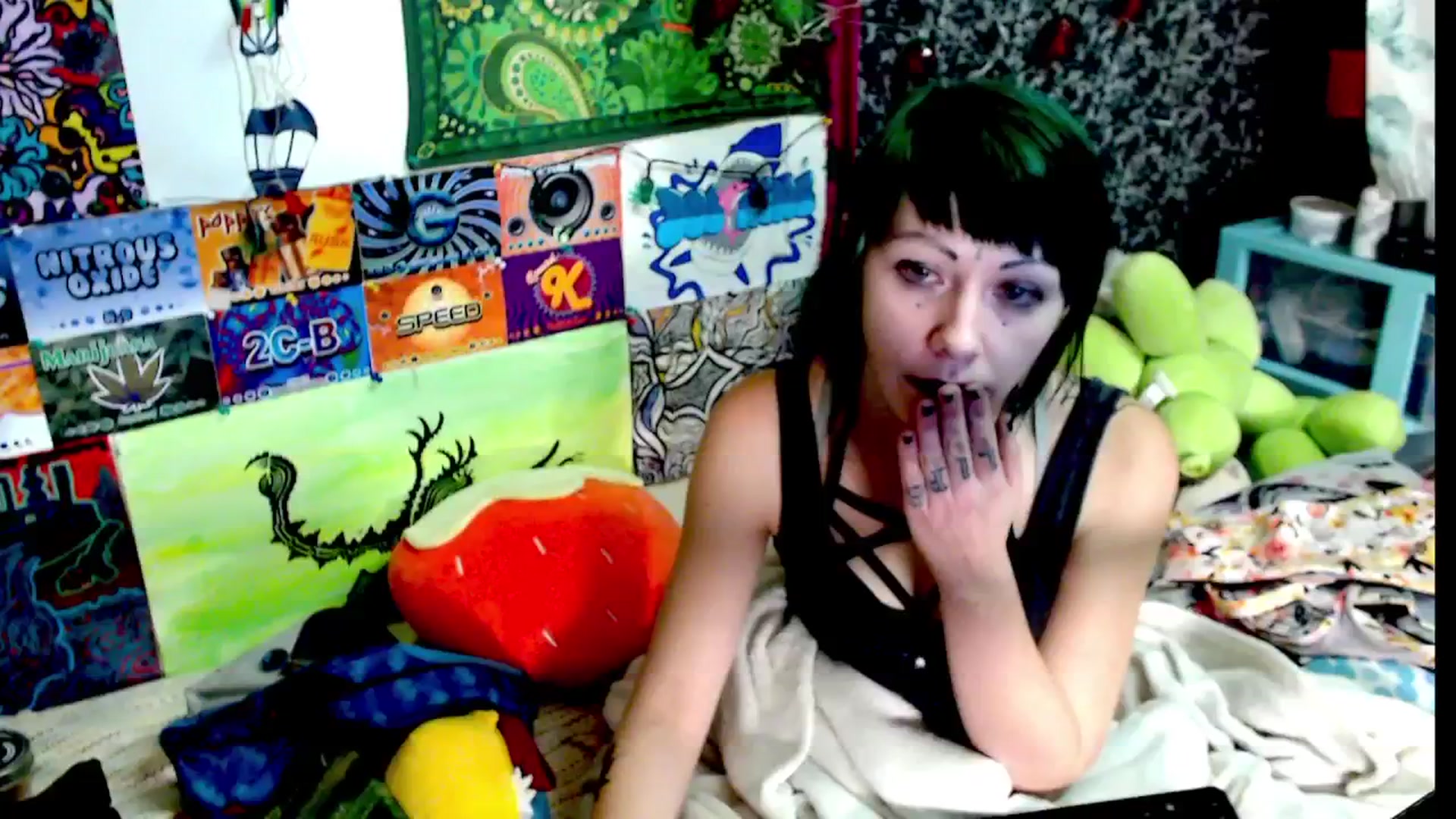 Gallery image thumbnail from moooonbbfloof's myfreecams stream on, 01/08/2026, 10:14 image 5 of 20