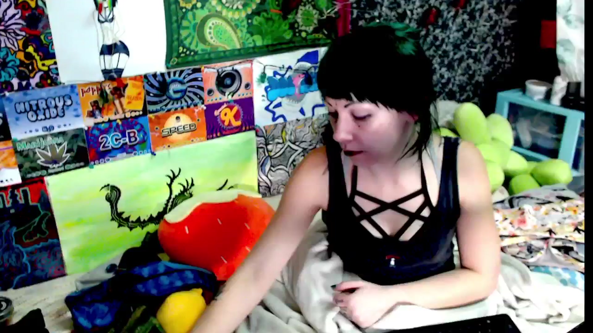 Gallery image thumbnail from moooonbbfloof's myfreecams stream on, 01/08/2026, 10:14 image 1 of 20