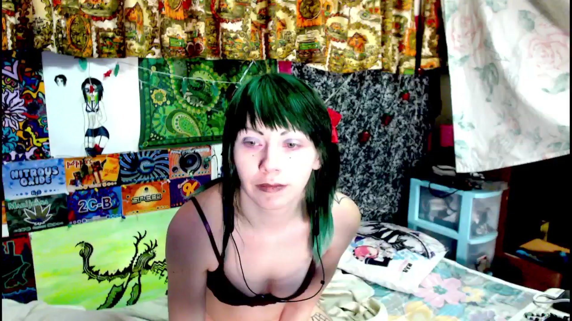 Gallery image thumbnail from moooonbbfloof's myfreecams stream on, 02/06/2026, 09:21 image 18 of 20