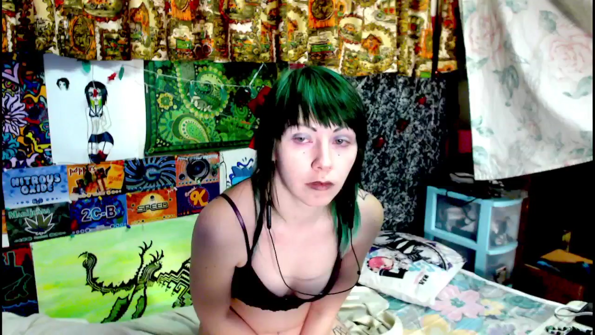 Gallery image thumbnail from moooonbbfloof's myfreecams stream on, 02/06/2026, 09:21 image 17 of 20