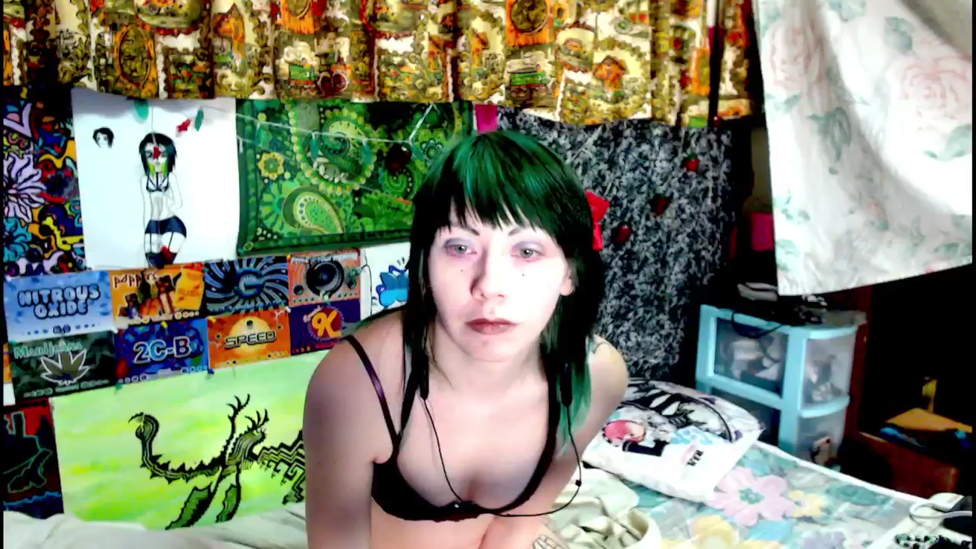 Gallery image thumbnail from moooonbbfloof's myfreecams stream on, 02/06/2026, 09:21 image 19 of 20