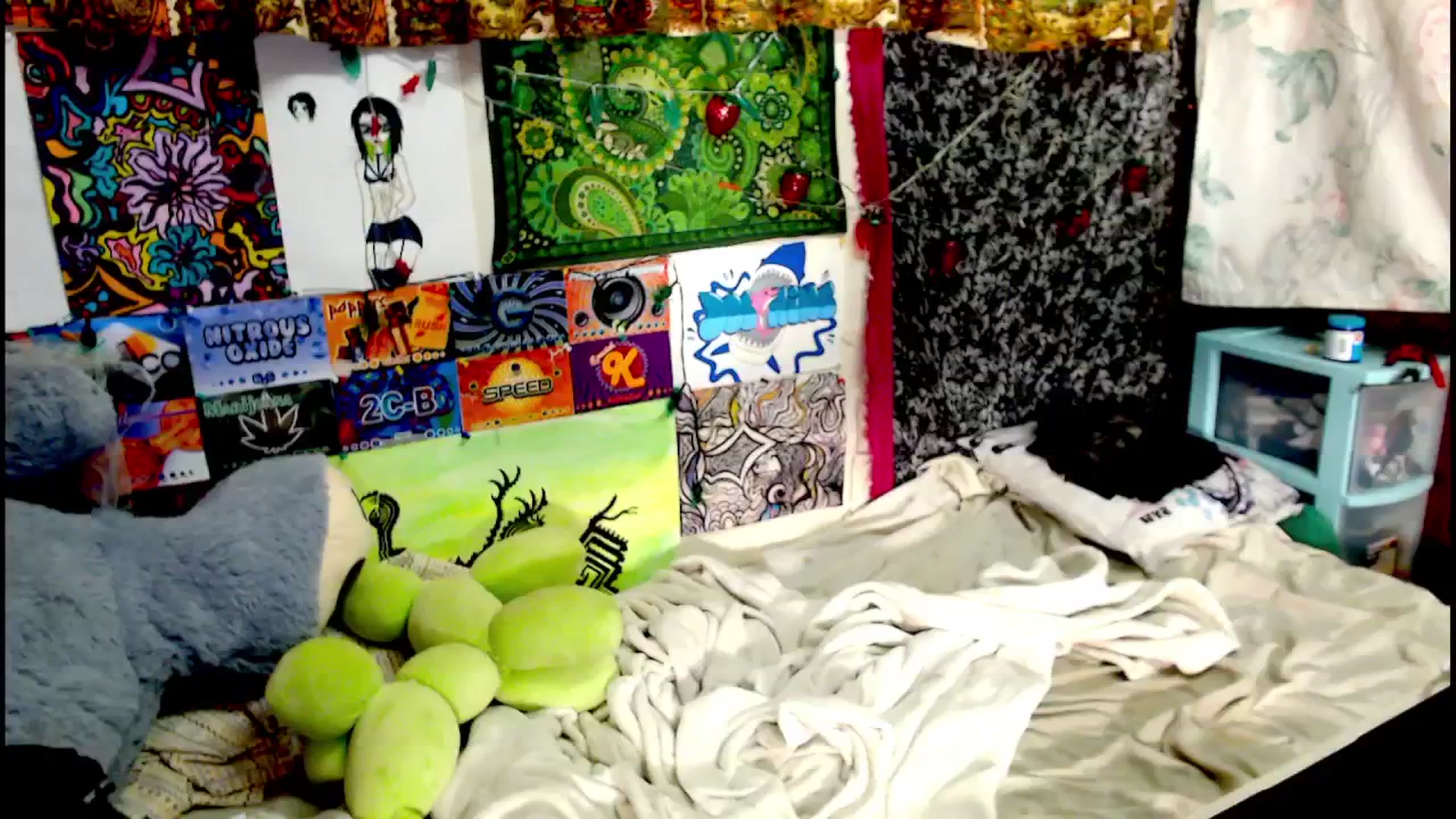 Gallery image thumbnail from moooonbbfloof's myfreecams stream on, 02/08/2026, 14:55 image 16 of 20
