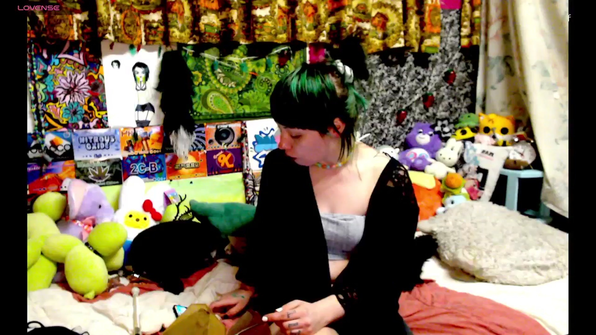 Gallery image thumbnail from moooonbbfloof's myfreecams stream on, 03/17/2026, 11:54 image 16 of 20