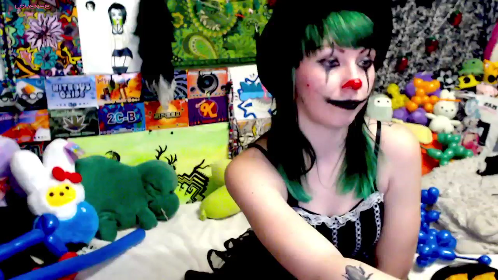 Gallery image thumbnail from moooonbbfloof's myfreecams stream on, 03/18/2026, 14:11 image 18 of 20
