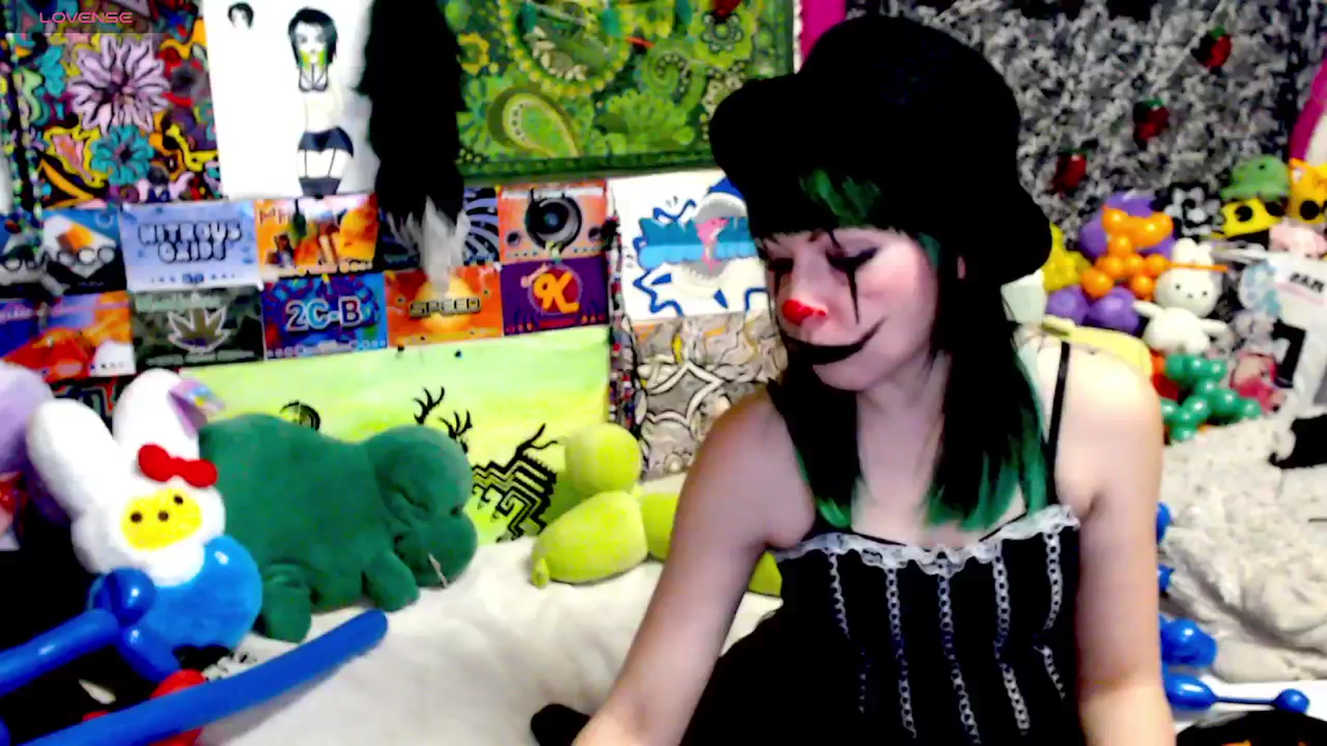 Gallery image thumbnail from moooonbbfloof's myfreecams stream on, 03/18/2026, 14:11 image 19 of 20