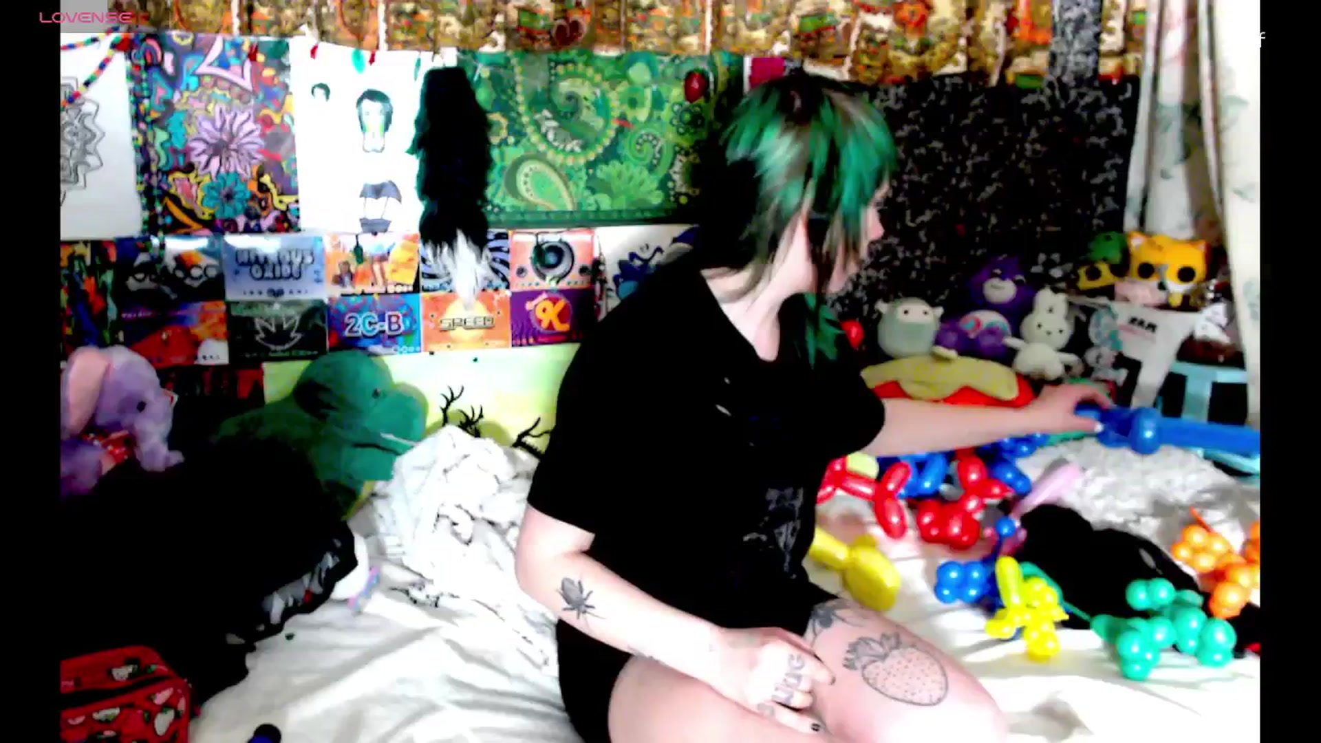 Gallery image thumbnail from moooonbbfloof's myfreecams stream on, 03/18/2026, 14:11 image 3 of 20