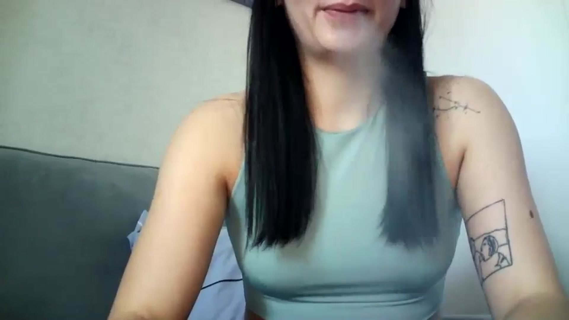 Gallery image thumbnail from mrs_L's myfreecams stream on, 03/07/2025, 12:39 image 16 of 20
