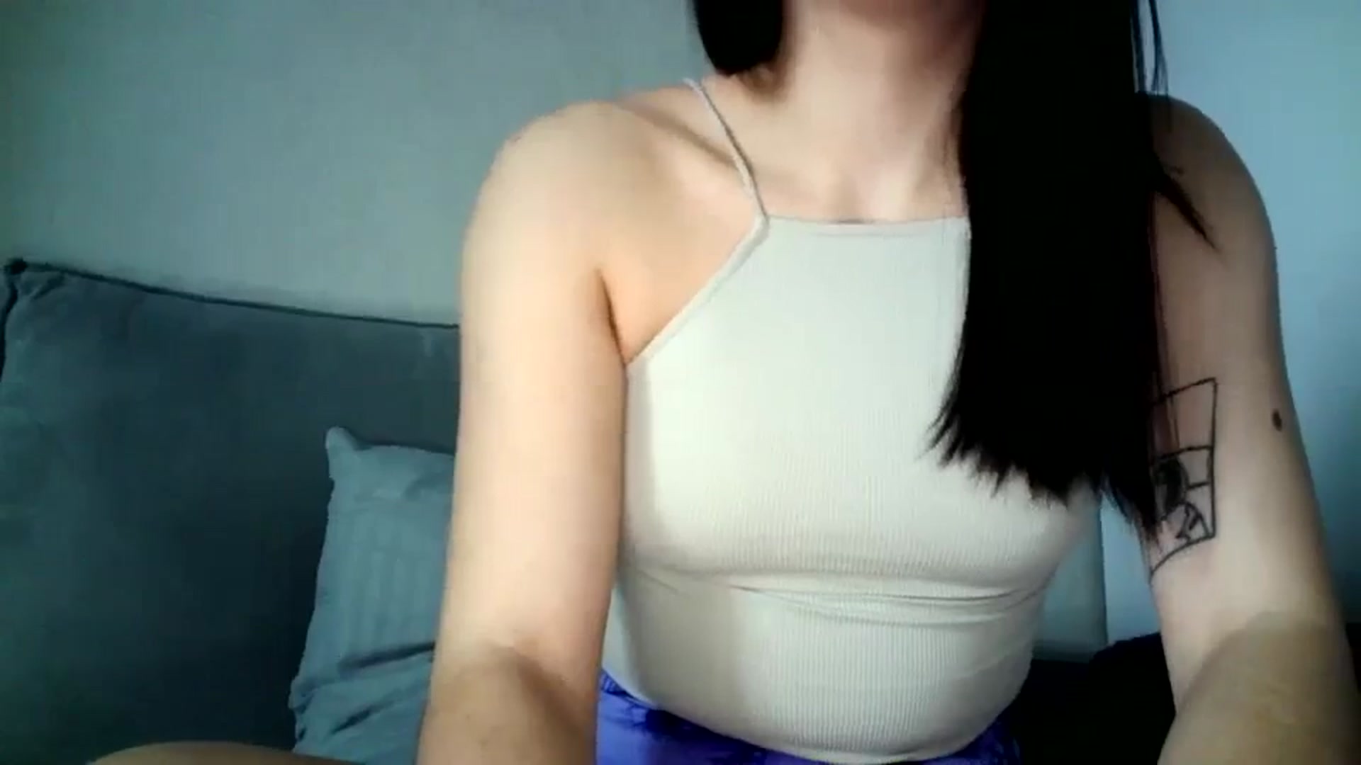 Gallery image thumbnail from mrs_L's myfreecams stream on, 03/19/2025, 10:00 image 7 of 20