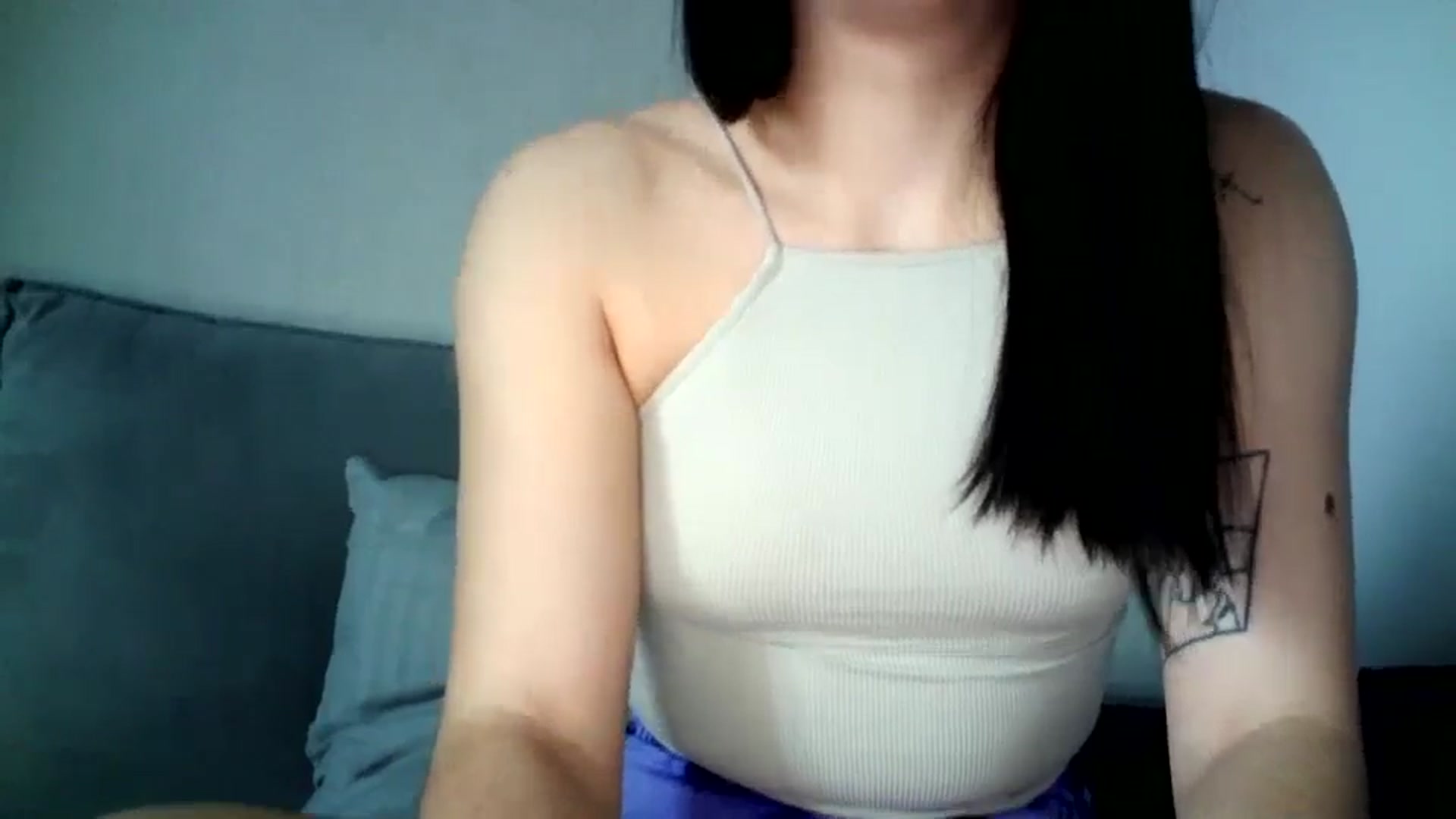 Gallery image thumbnail from mrs_L's myfreecams stream on, 03/19/2025, 10:00 image 10 of 20