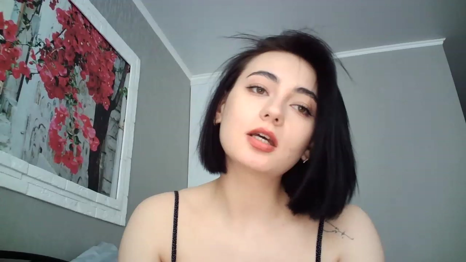 Gallery image thumbnail from mrs_lolly's myfreecams stream on, 04/18/2023, 11:15 image 17 of 20
