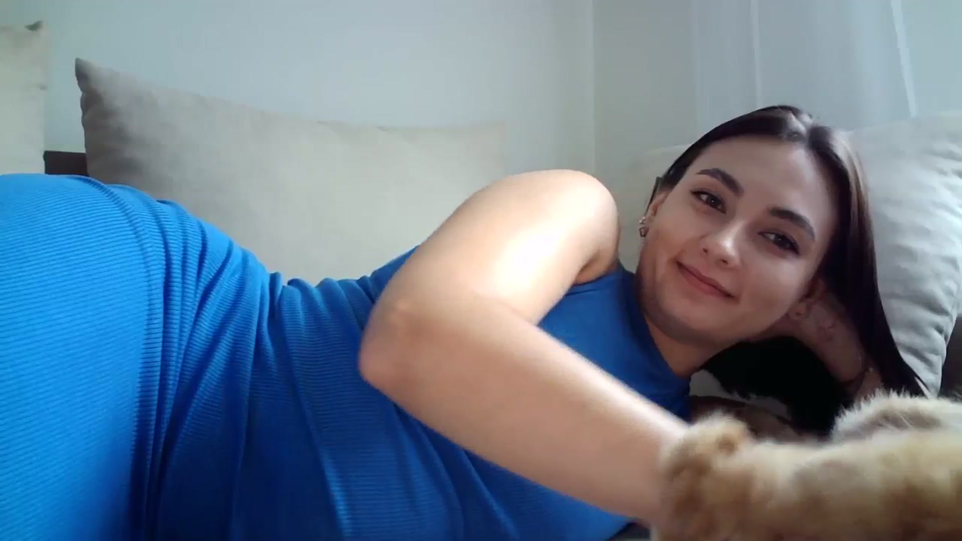 Gallery image thumbnail from mrs_lolly's myfreecams stream on, 08/10/2023, 10:18 image 10 of 20