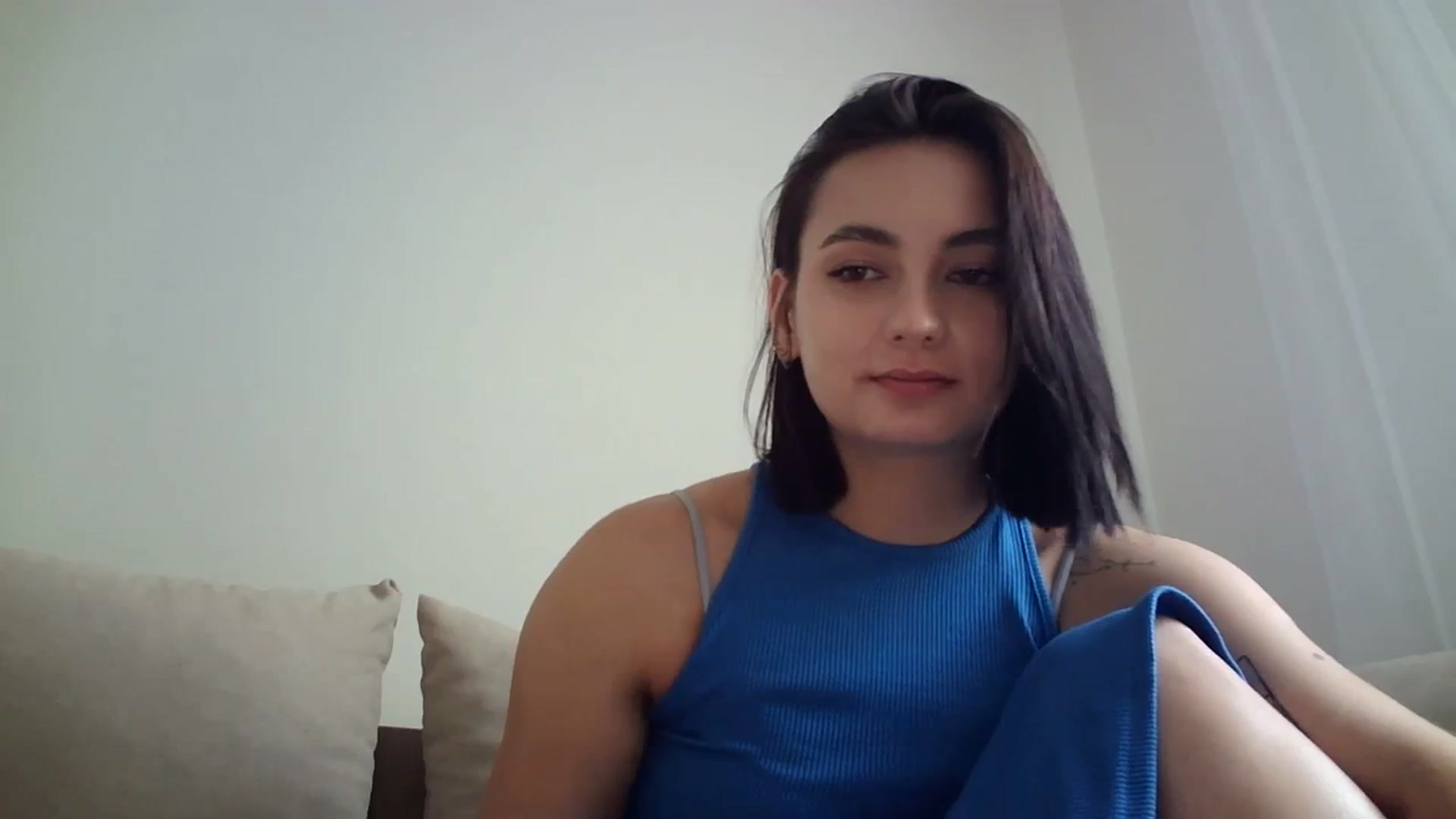 Gallery image thumbnail from mrs_lolly's myfreecams stream on, 08/10/2023, 11:05 image 10 of 20