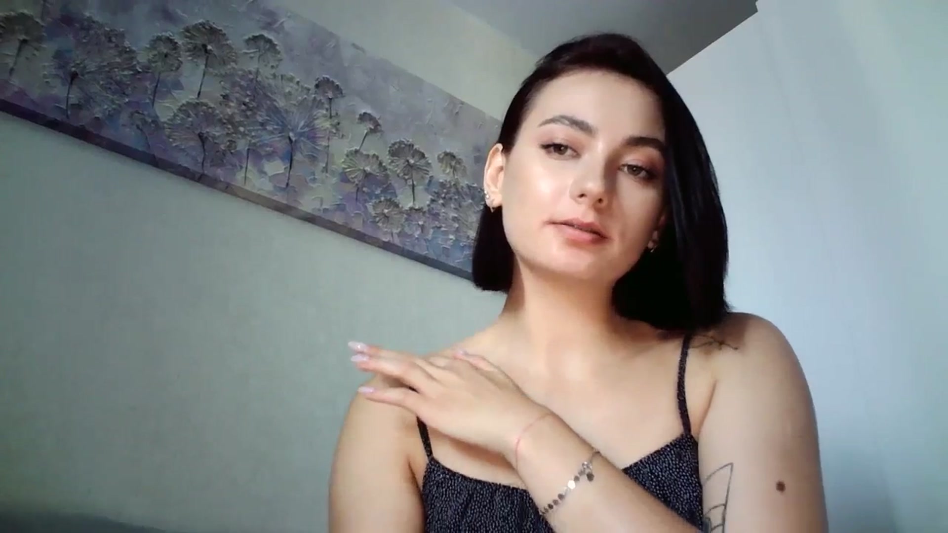 Gallery image thumbnail from mrs_lolly's myfreecams stream on, 08/21/2023, 09:07 image 19 of 20