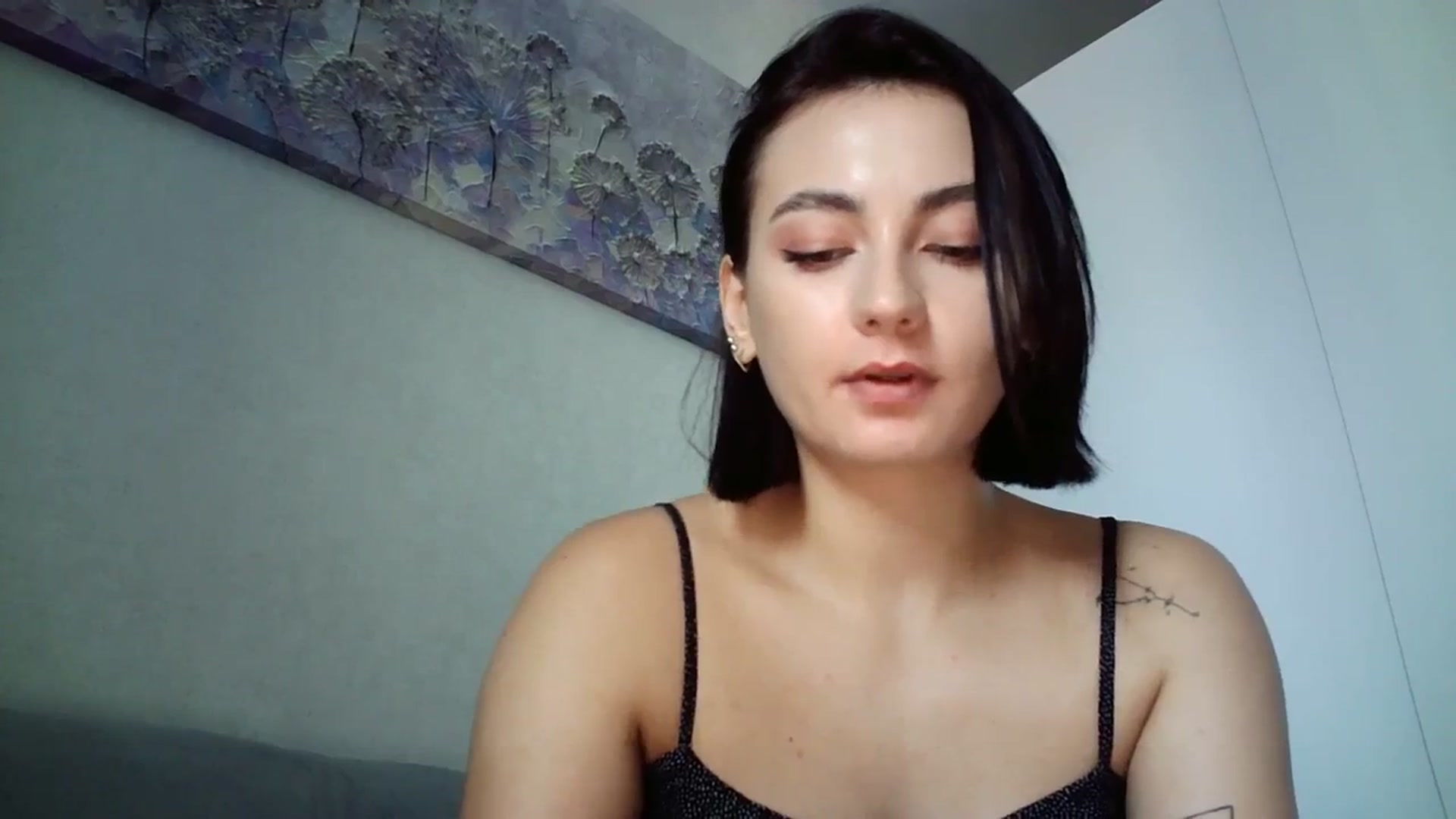 Gallery image thumbnail from mrs_lolly's myfreecams stream on, 08/21/2023, 09:07 image 13 of 20
