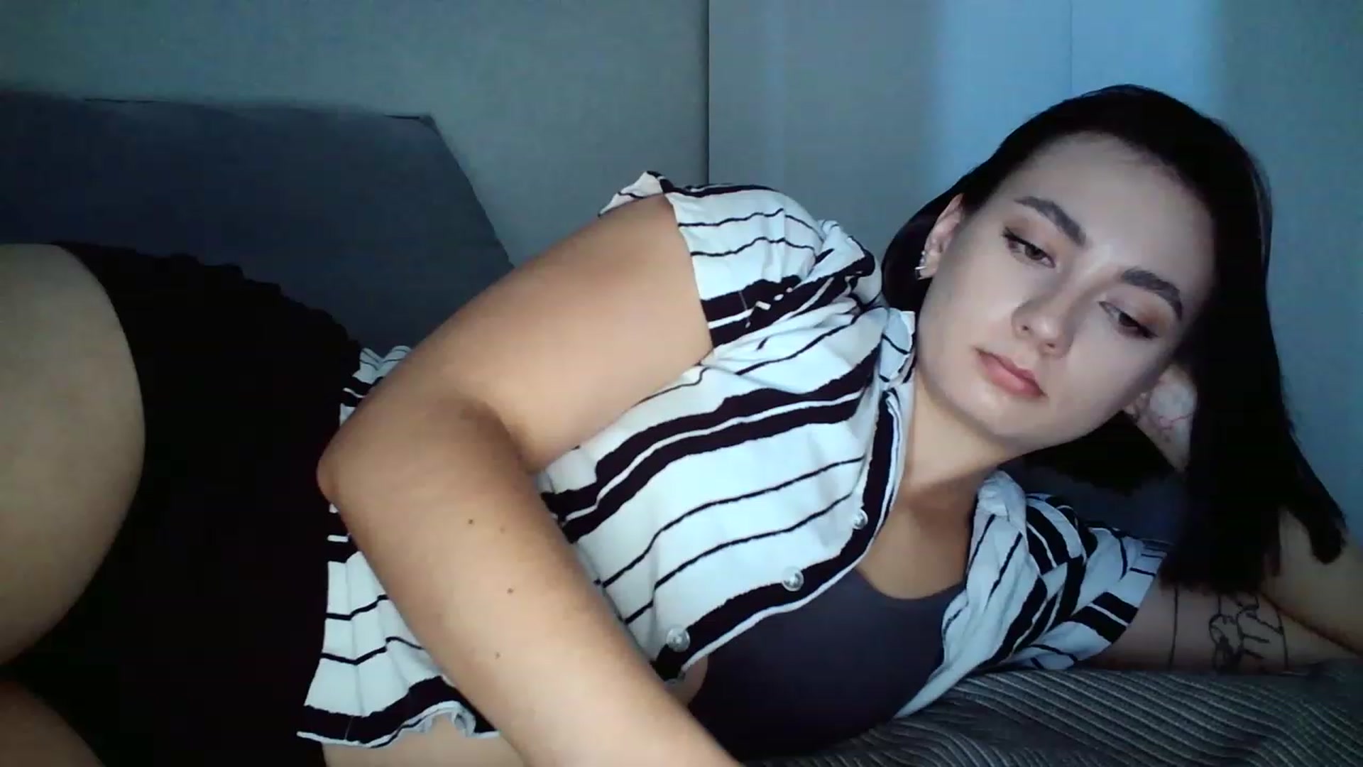 Gallery image thumbnail from mrs_lolly's myfreecams stream on, 08/22/2023, 10:18 image 17 of 20