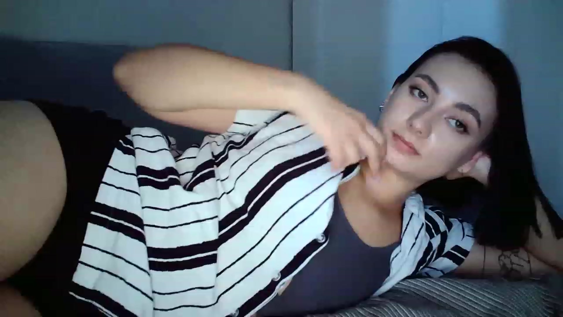 Gallery image thumbnail from mrs_lolly's myfreecams stream on, 08/22/2023, 10:18 image 19 of 20