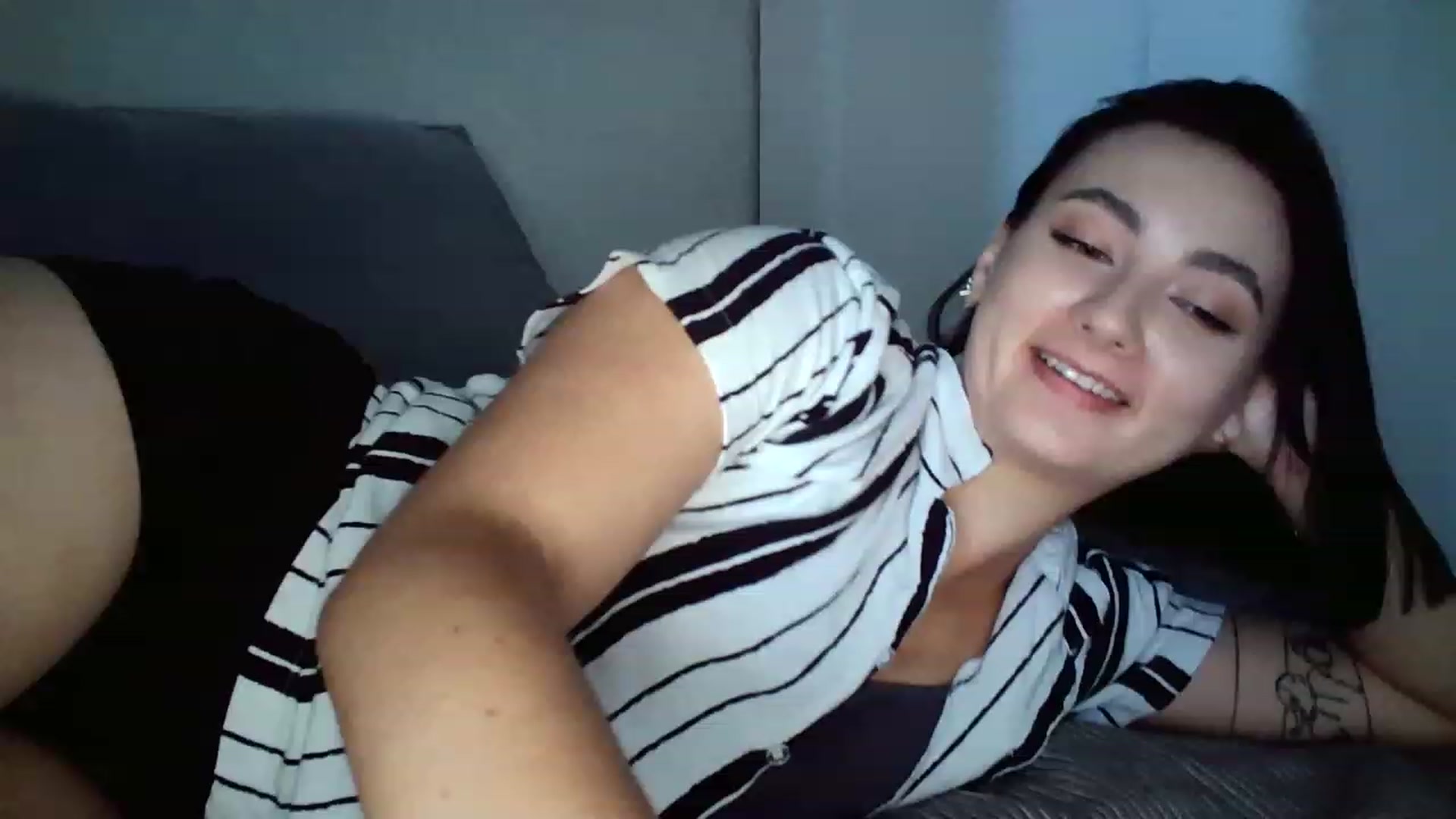 Gallery image thumbnail from mrs_lolly's myfreecams stream on, 08/22/2023, 10:18 image 15 of 20