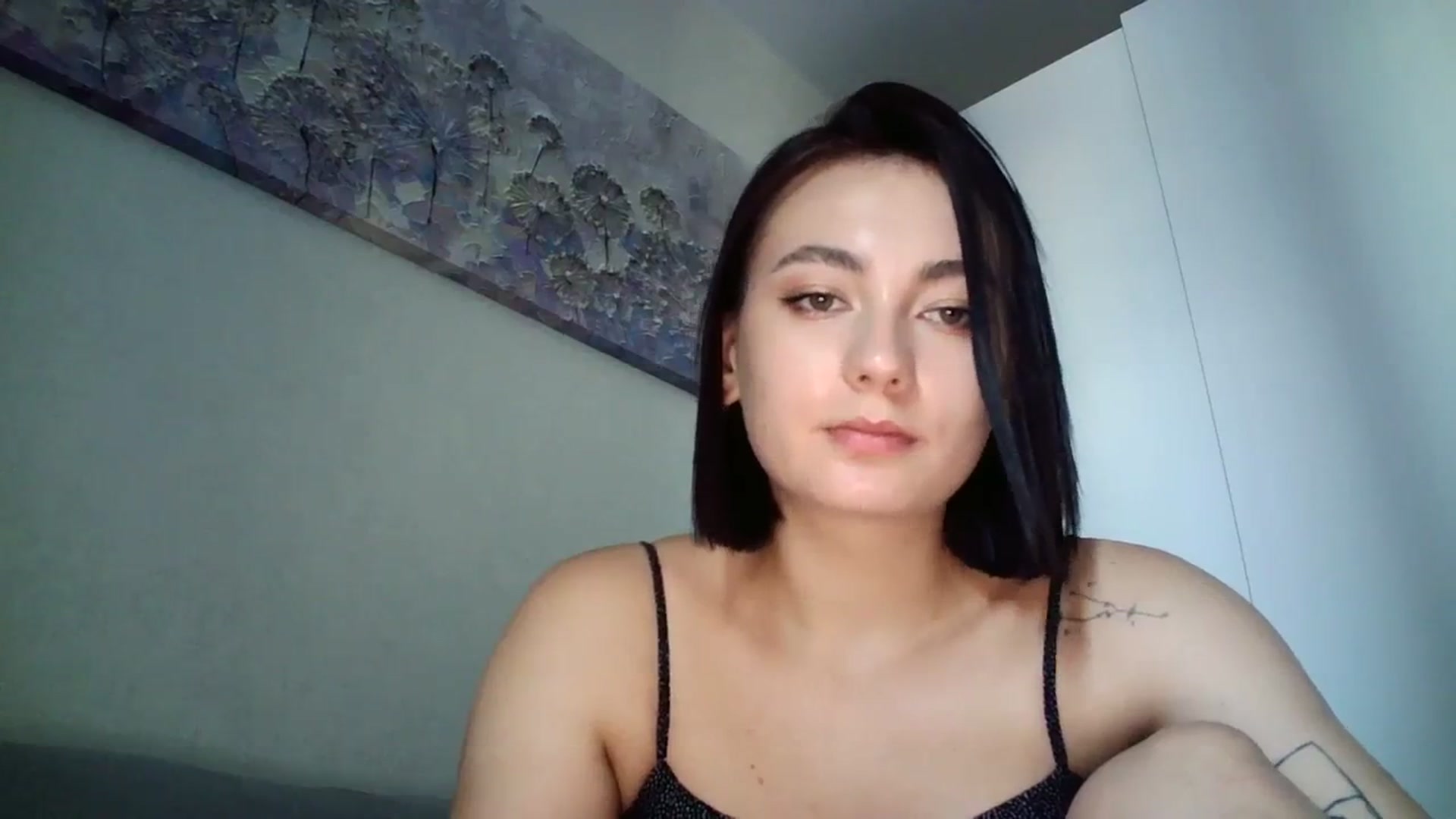 Gallery image thumbnail from mrs_lolly's myfreecams stream on, 08/25/2023, 11:39 image 20 of 20